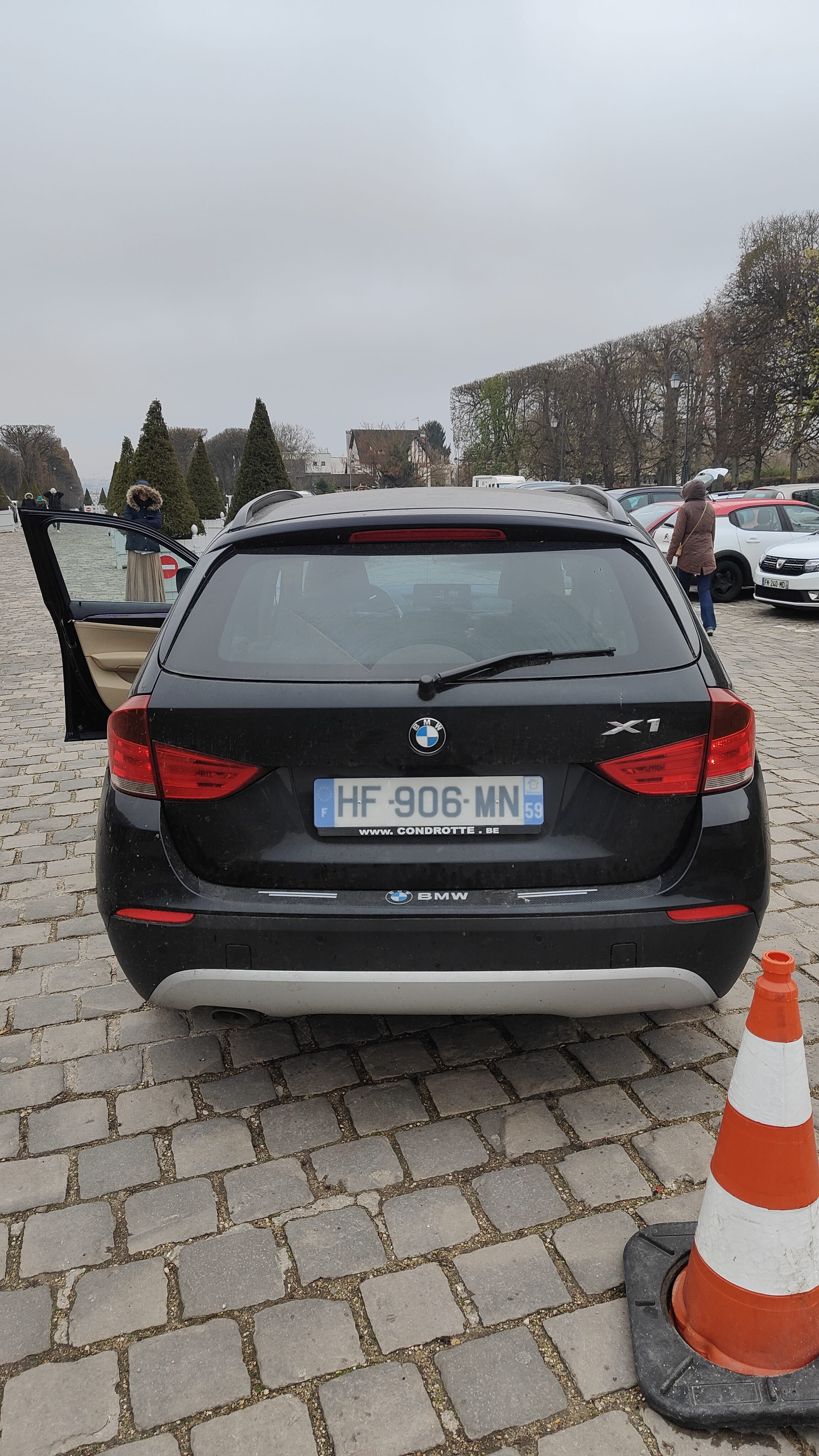 BMW X1 xDrive18d avec GPS