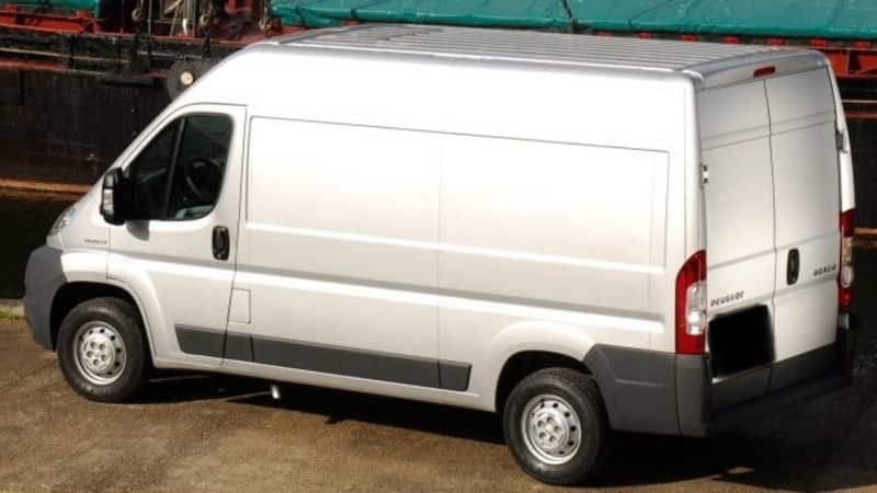 Peugeot Boxer mit Winterreifen