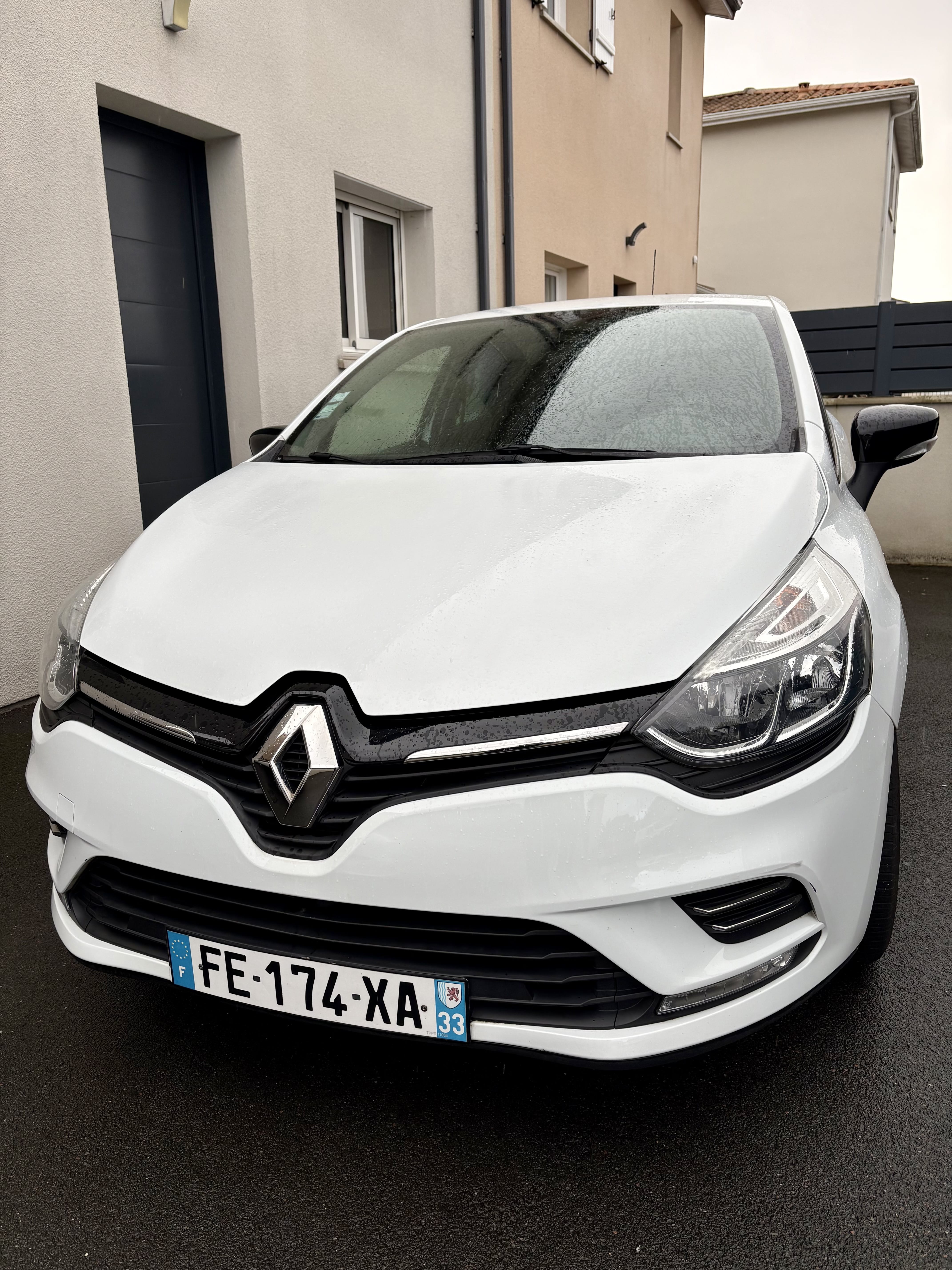 Renault Clio, 2019, Essence 98