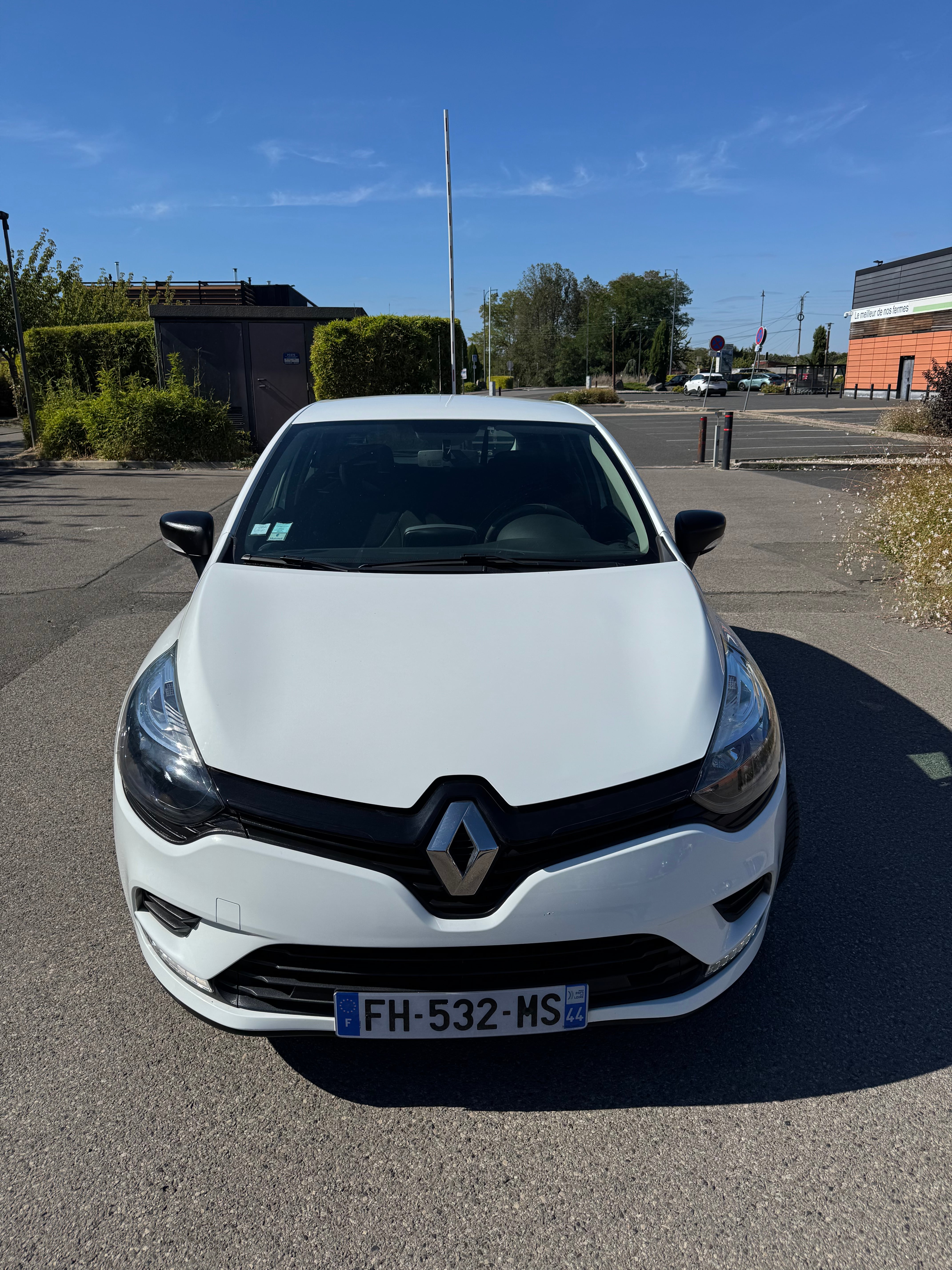 Renault Clio 4 avec Apple CarPlay