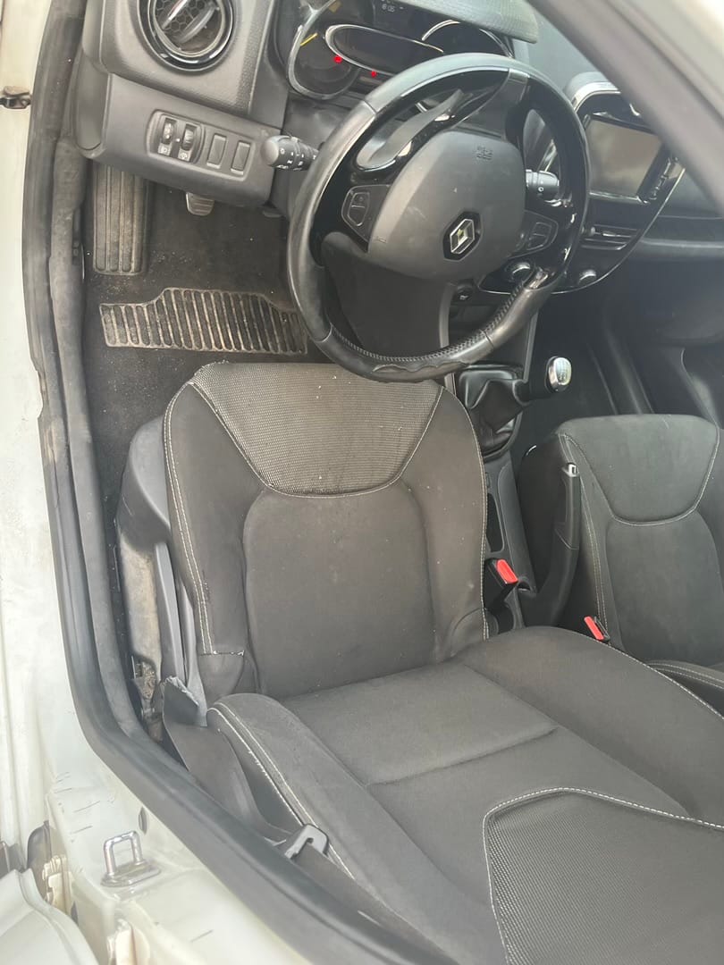 Renault Clio avec GPS
