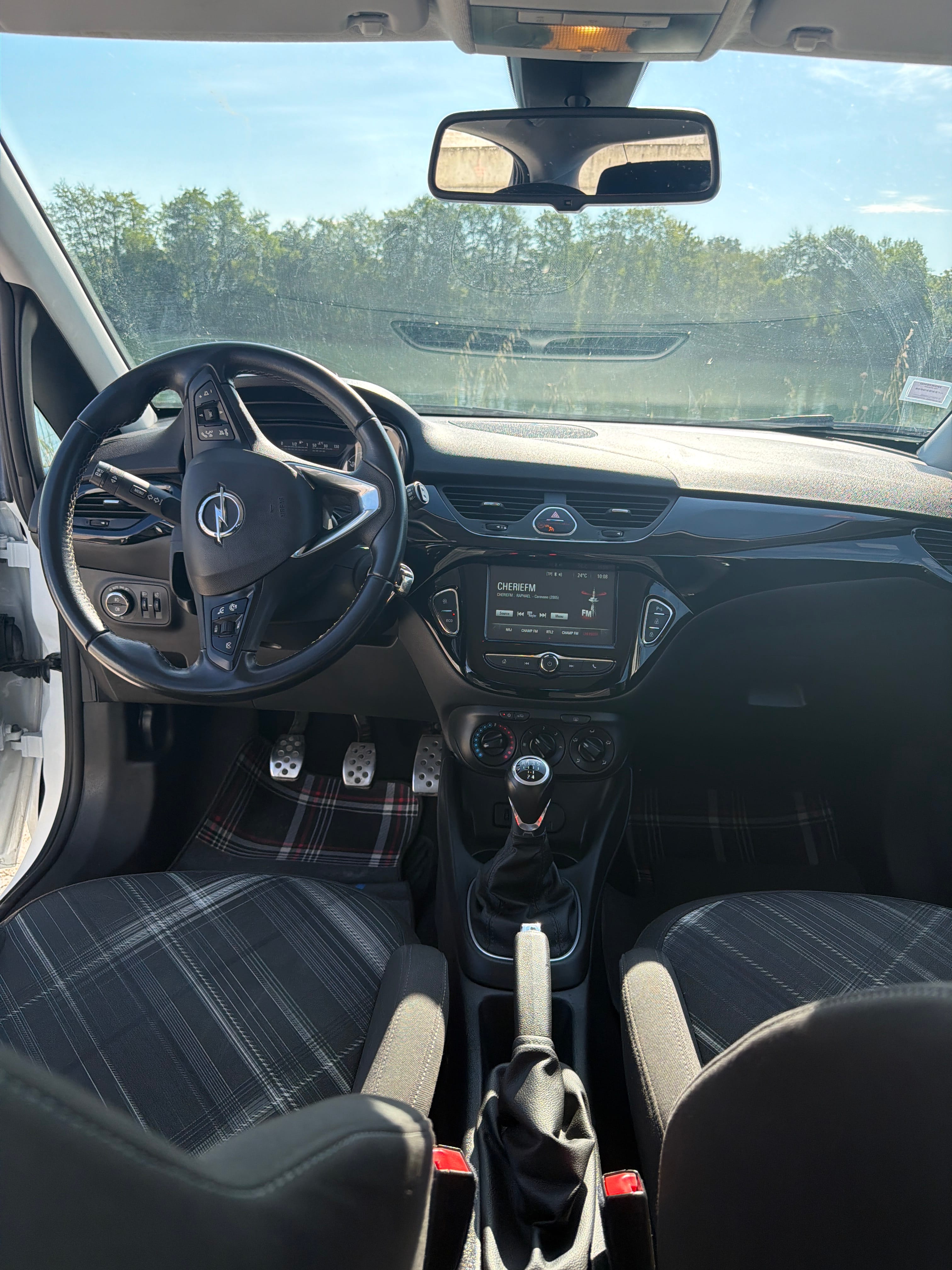 Opel Corsa avec GPS