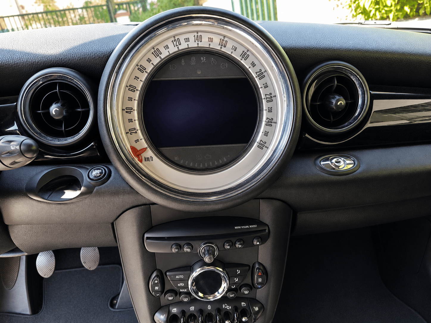 Mini Cooper Convertible R57