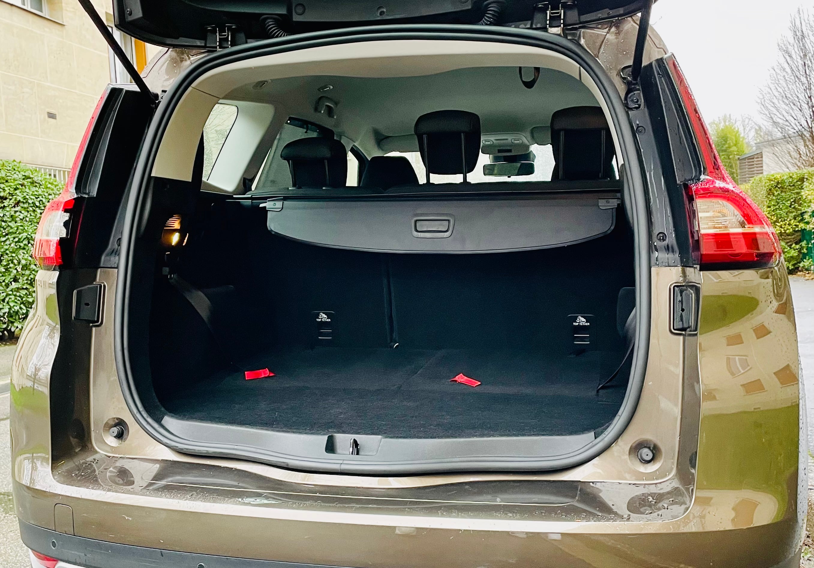 Renault Grand Scenic avec Siège bébé