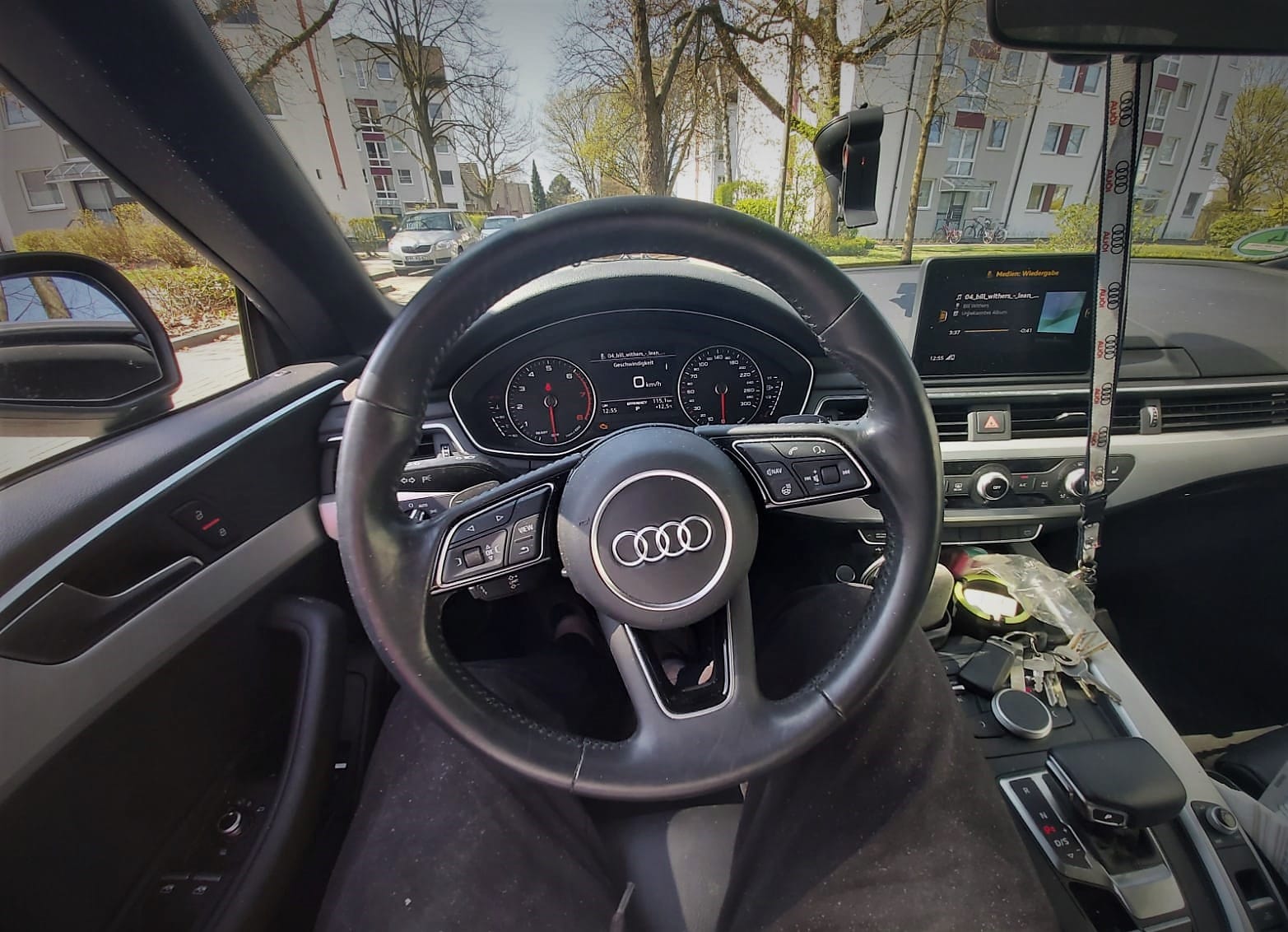 Audi A5 Cabriolet A5 Cabrio 2.0 TFS1140(190) kW(PS) S tronic mit Winterreifen