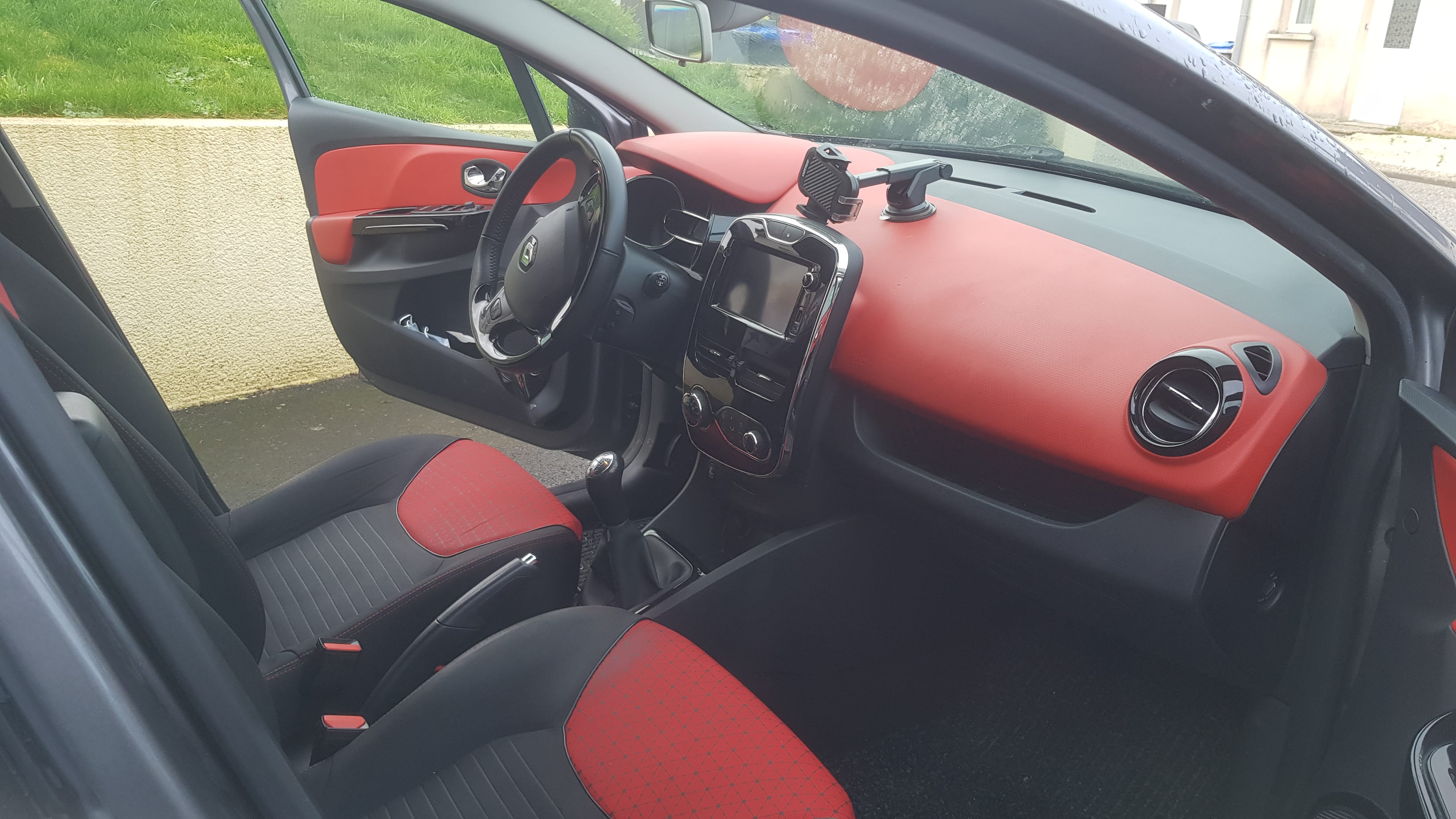 Renault Clio avec GPS