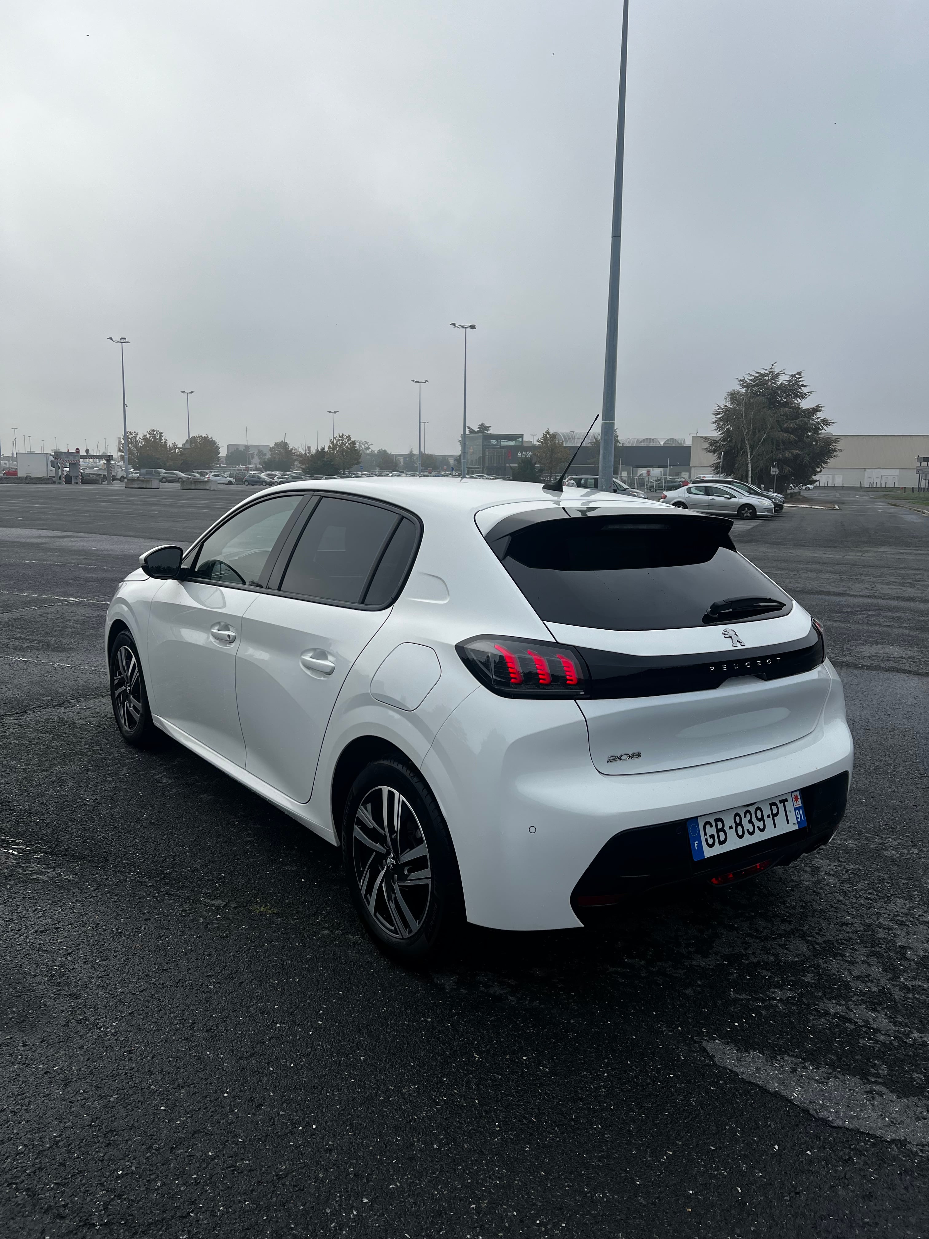Peugeot 208 avec Climatisation