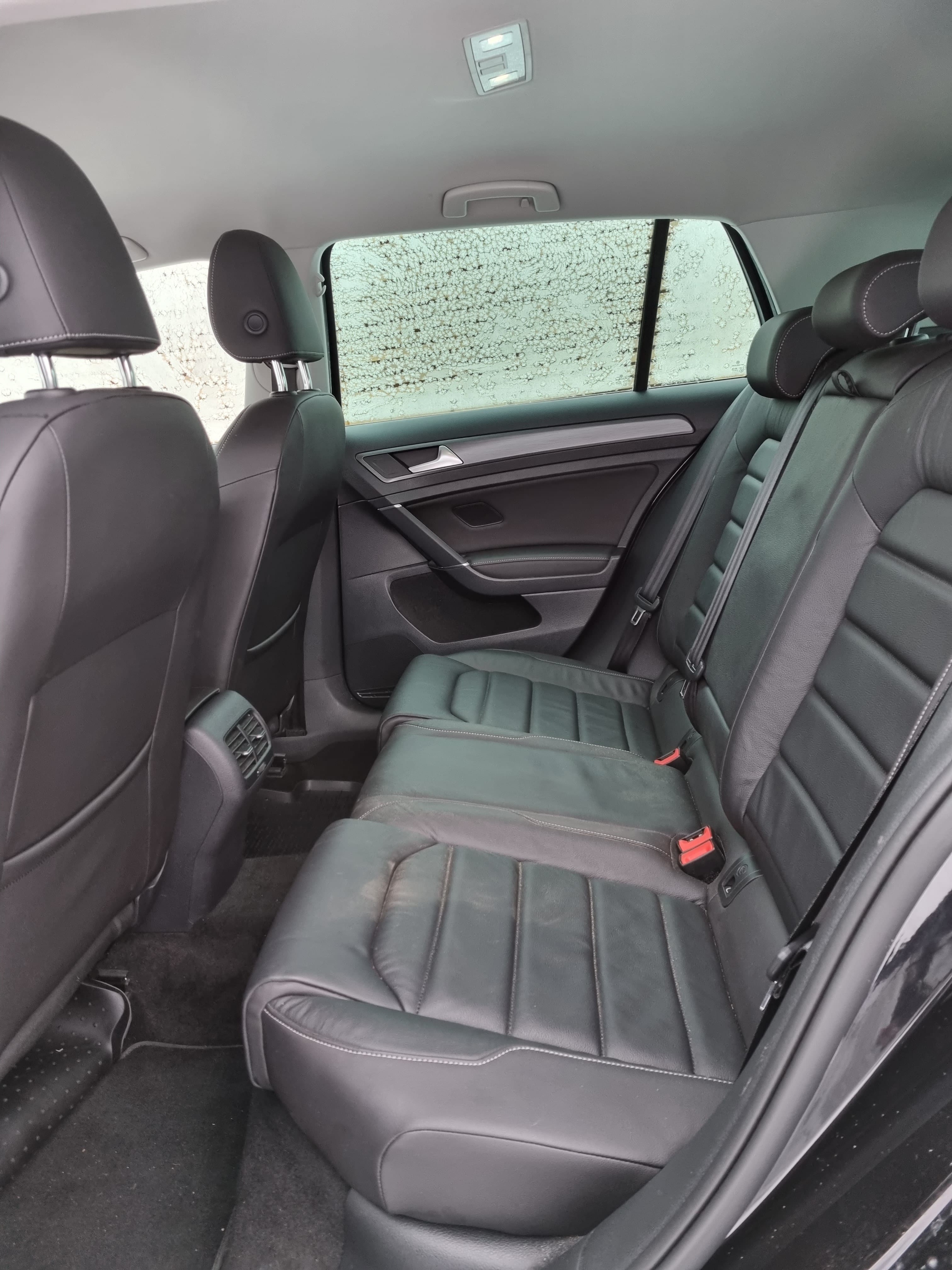 Volkswagen e-Golf 136hk Exclusive med Vinterdekk