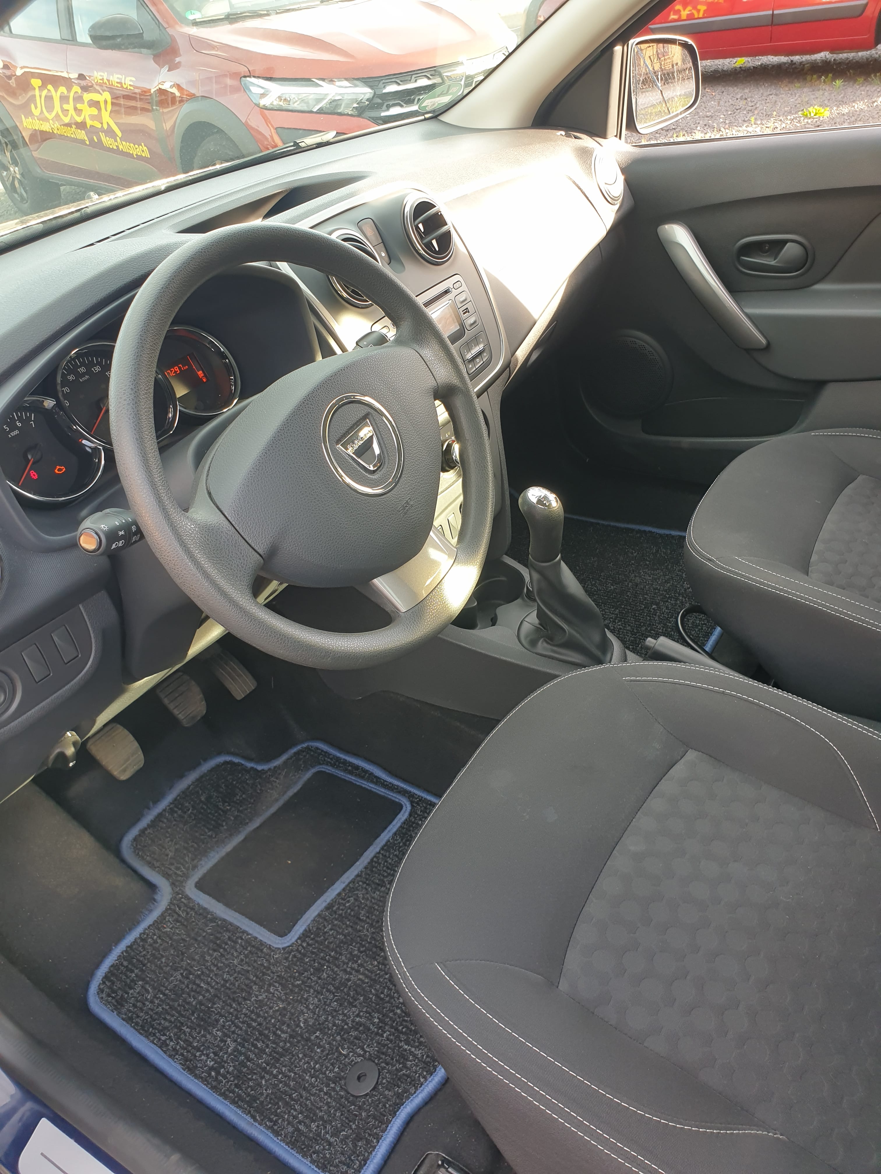 Dacia Logan MCV mit Kindersitz