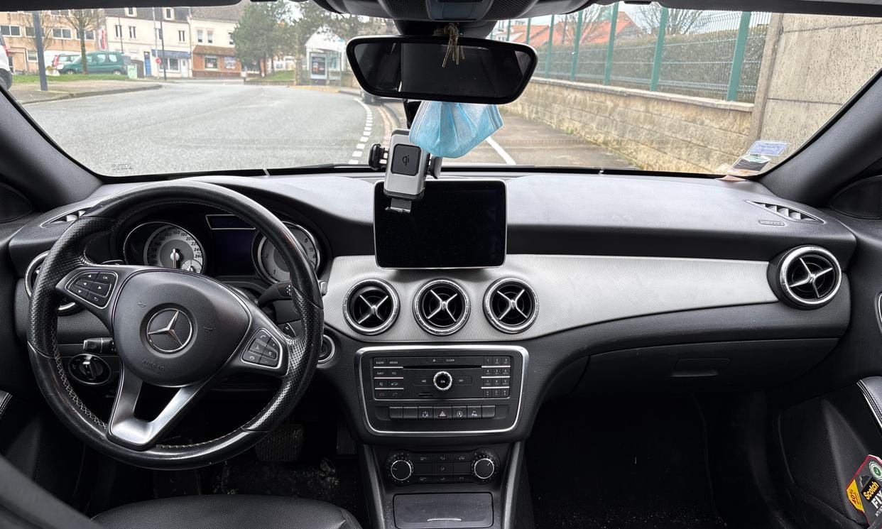 Mercedes-Benz Classe CLA avec Régulateur de vitesse