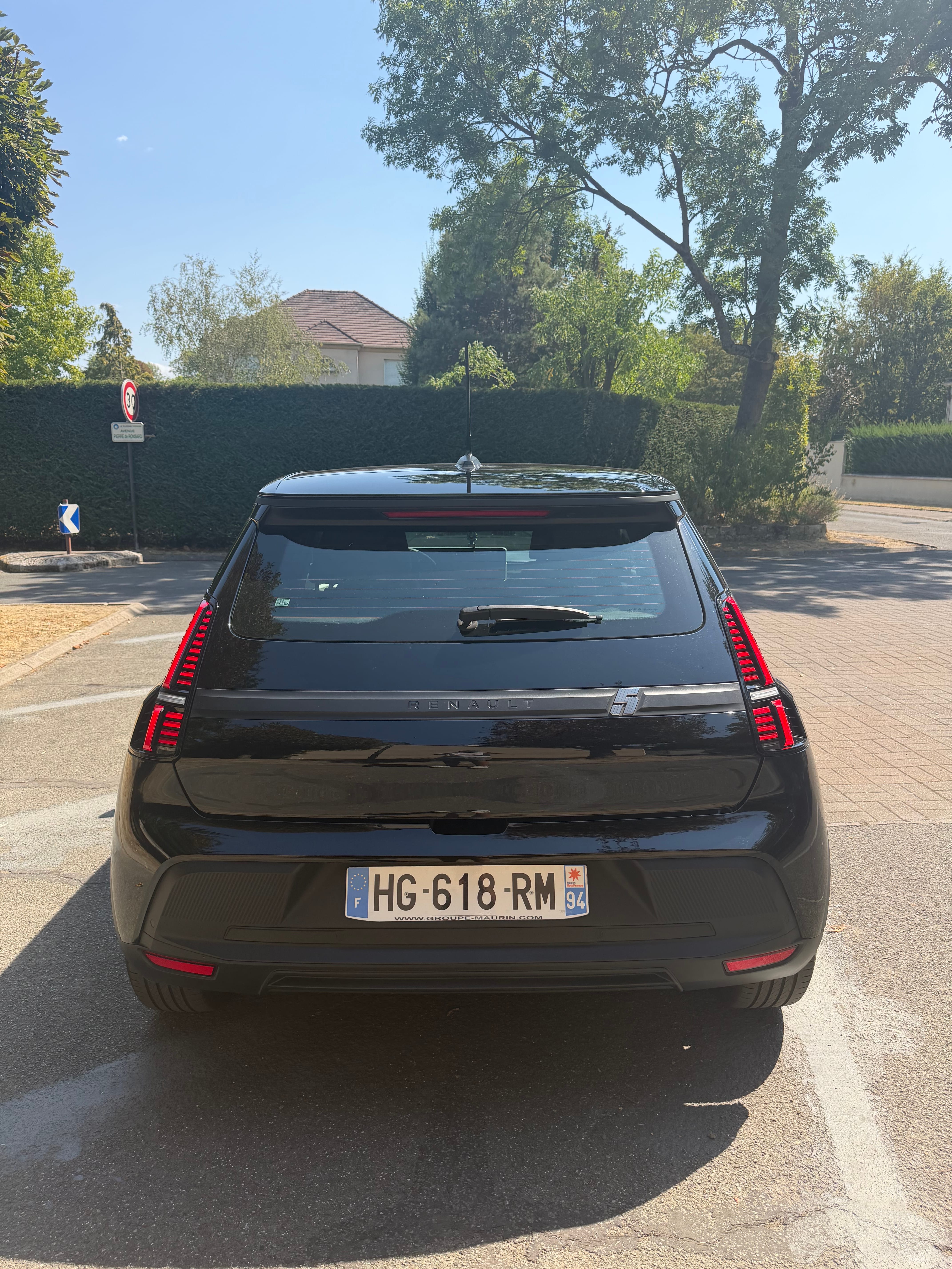 Renault 5 E-Tech con GPS