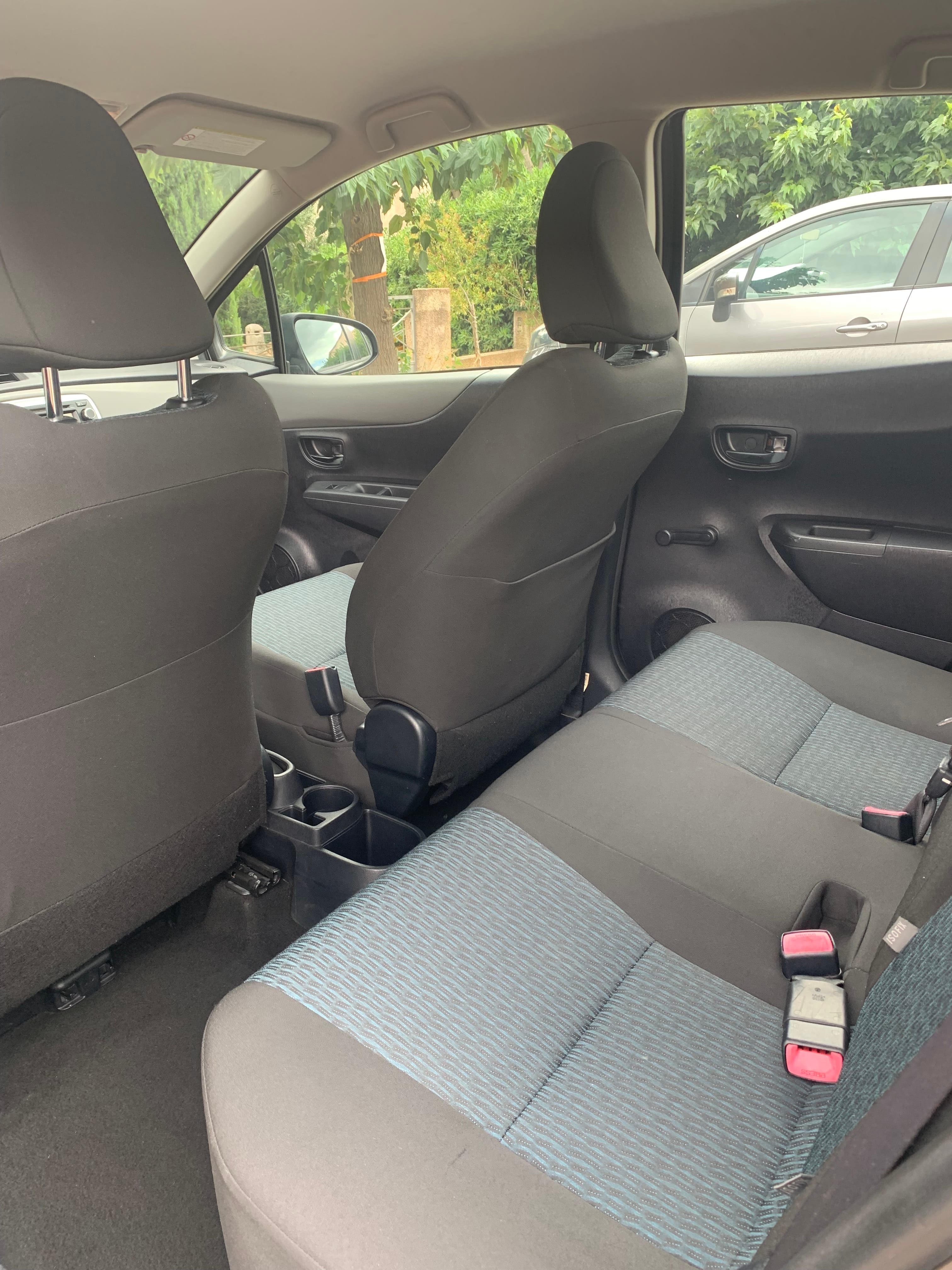 Toyota Yaris avec Autoradio