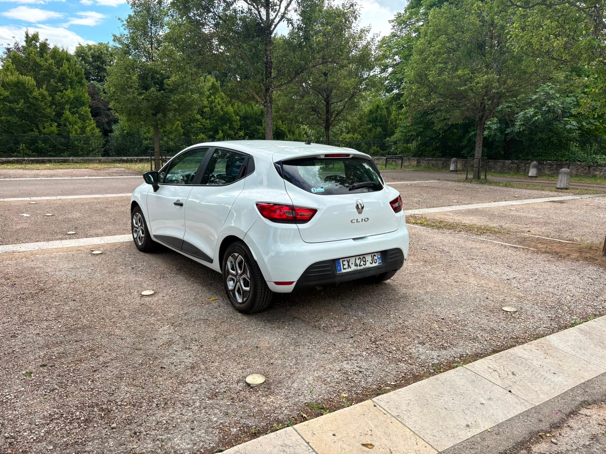 Renault Clio CarPlay avec GPS