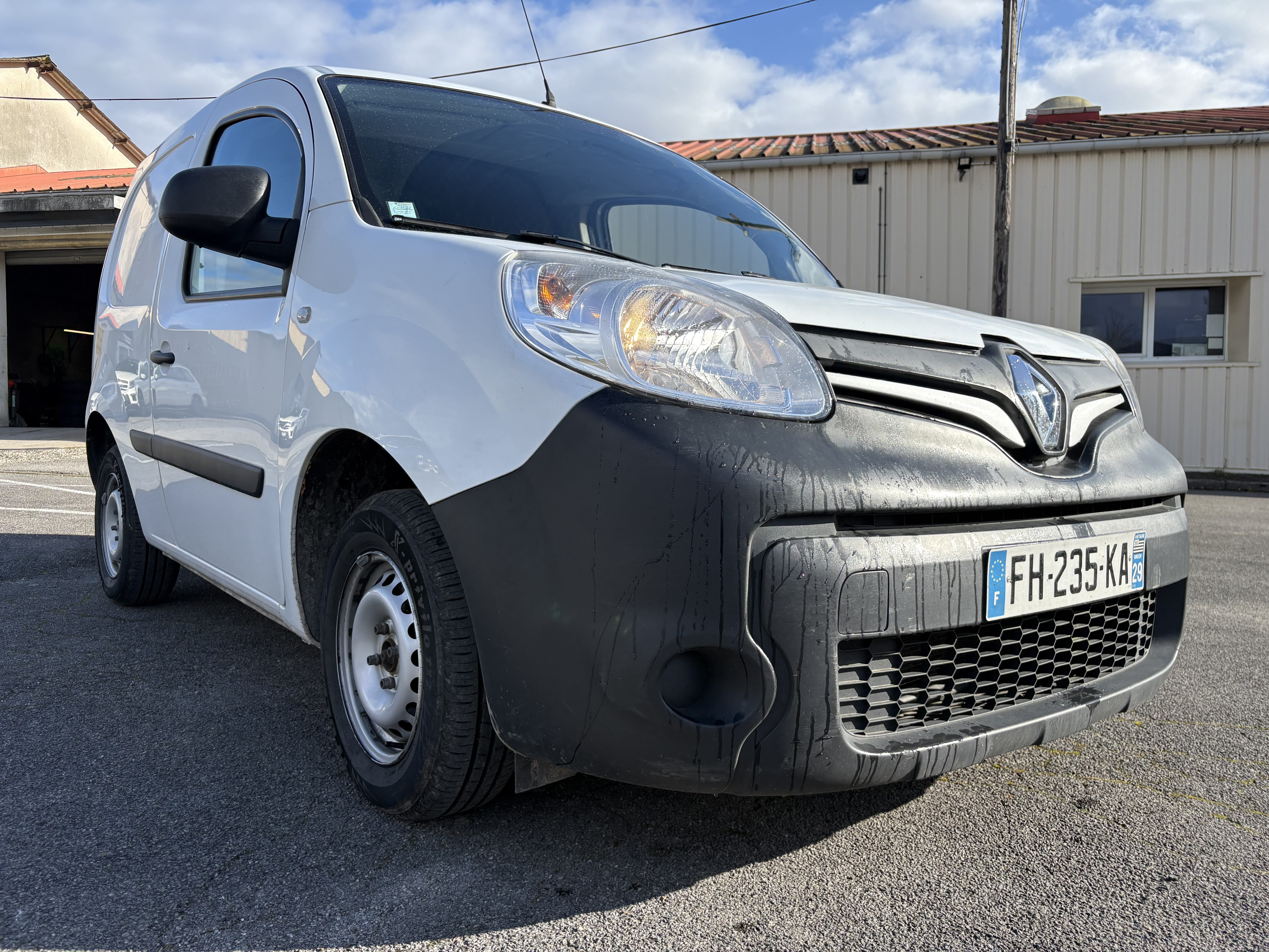 Renault Kangoo Fourgon Compact 1.5 dci75 FH235KA