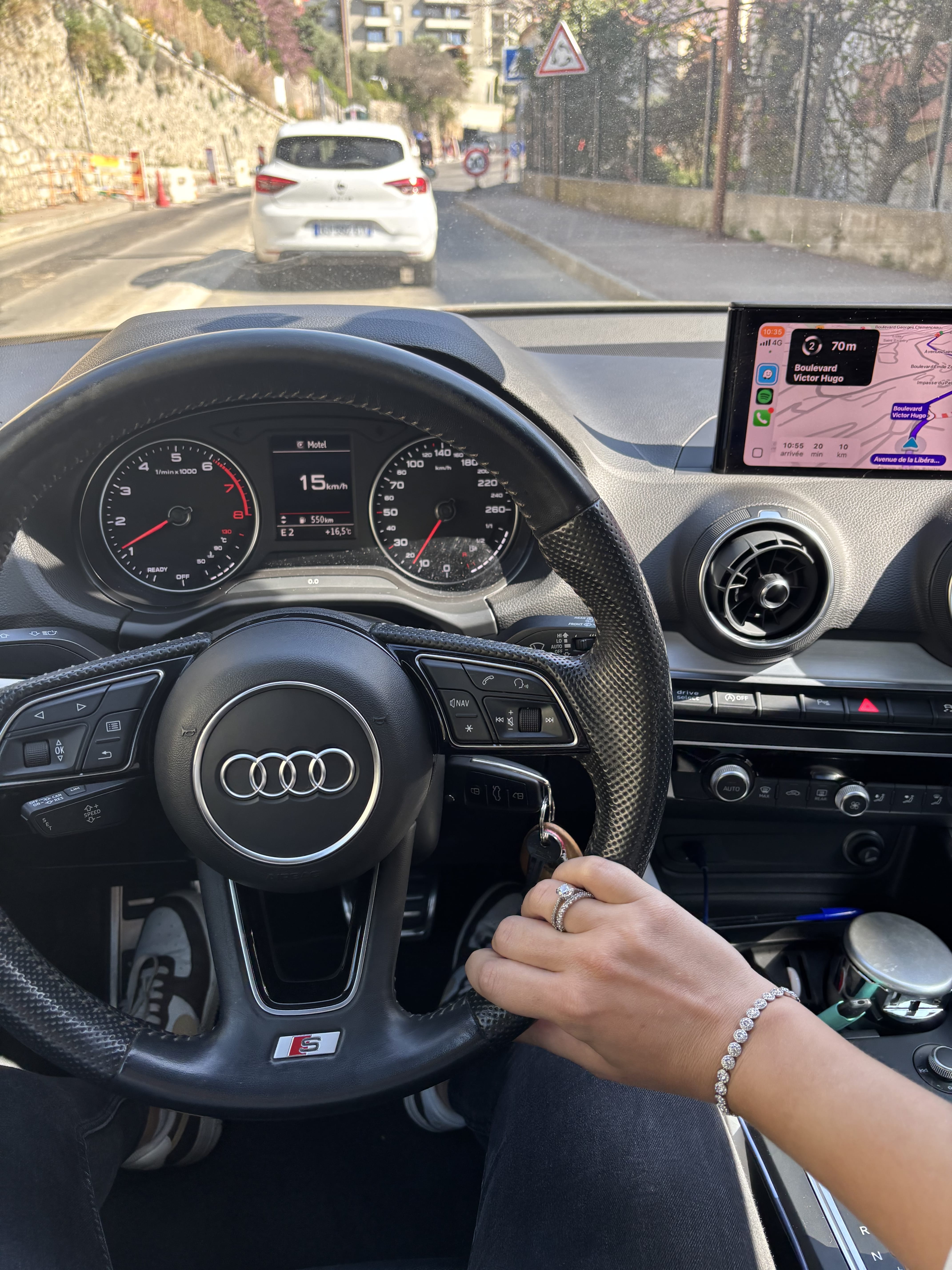 Audi Q2 150cv 35TFSI - consomme peu avec Entrée audio / iPod
