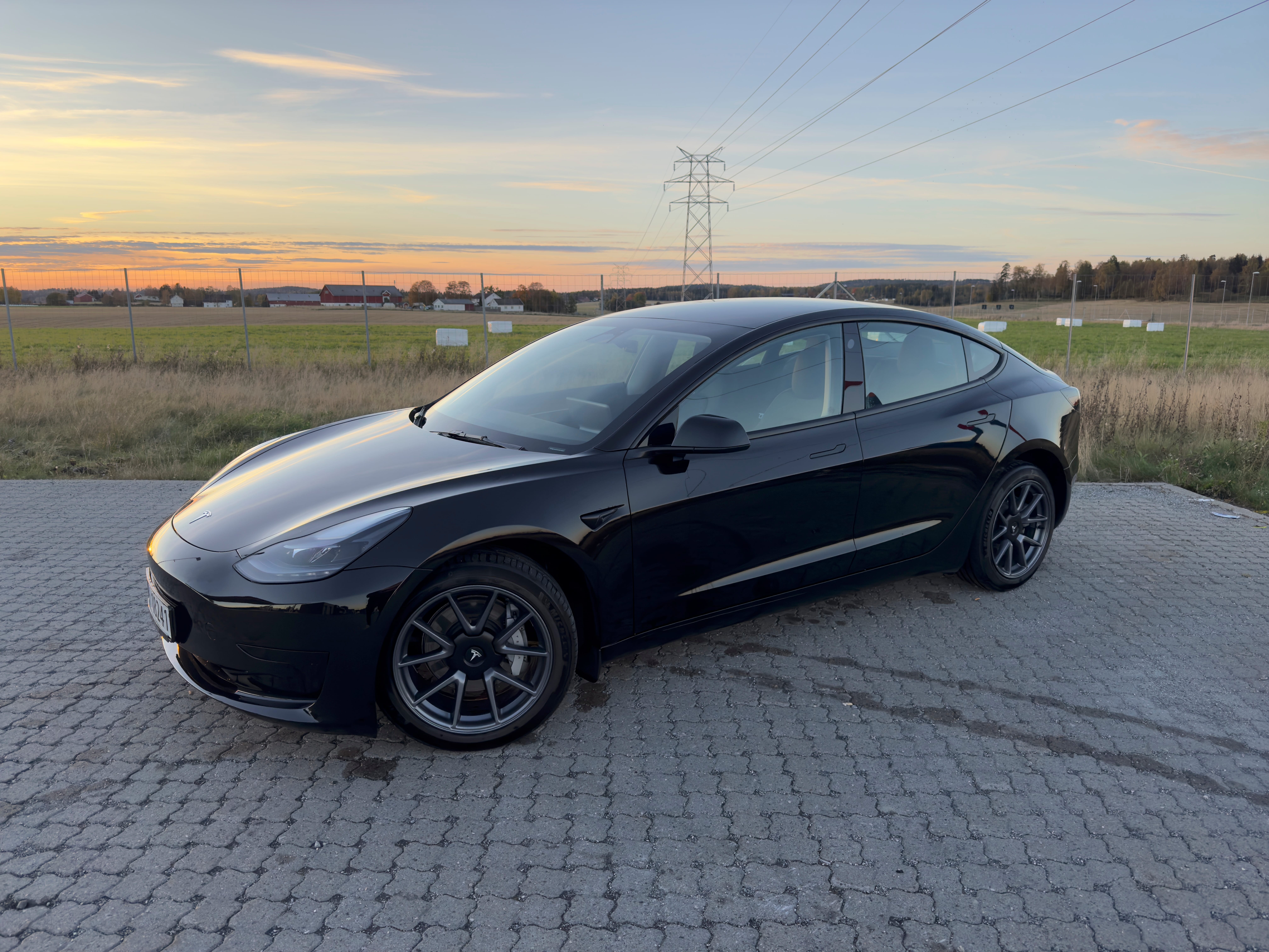 Tesla Model 3 Standard Range Plus 283 hp, 2023, Elektro, Automatik