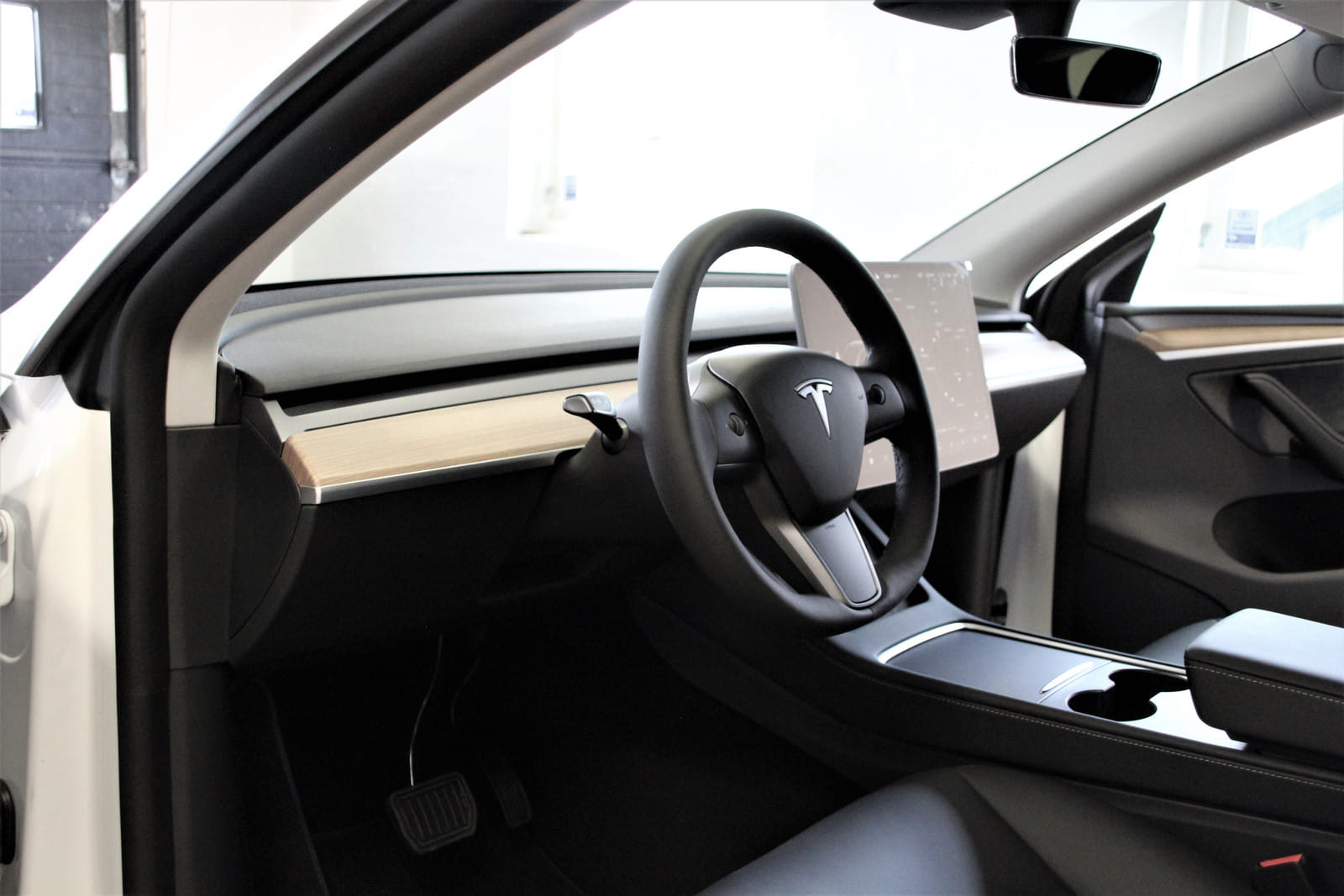 Tesla Model Y Performance med GPS