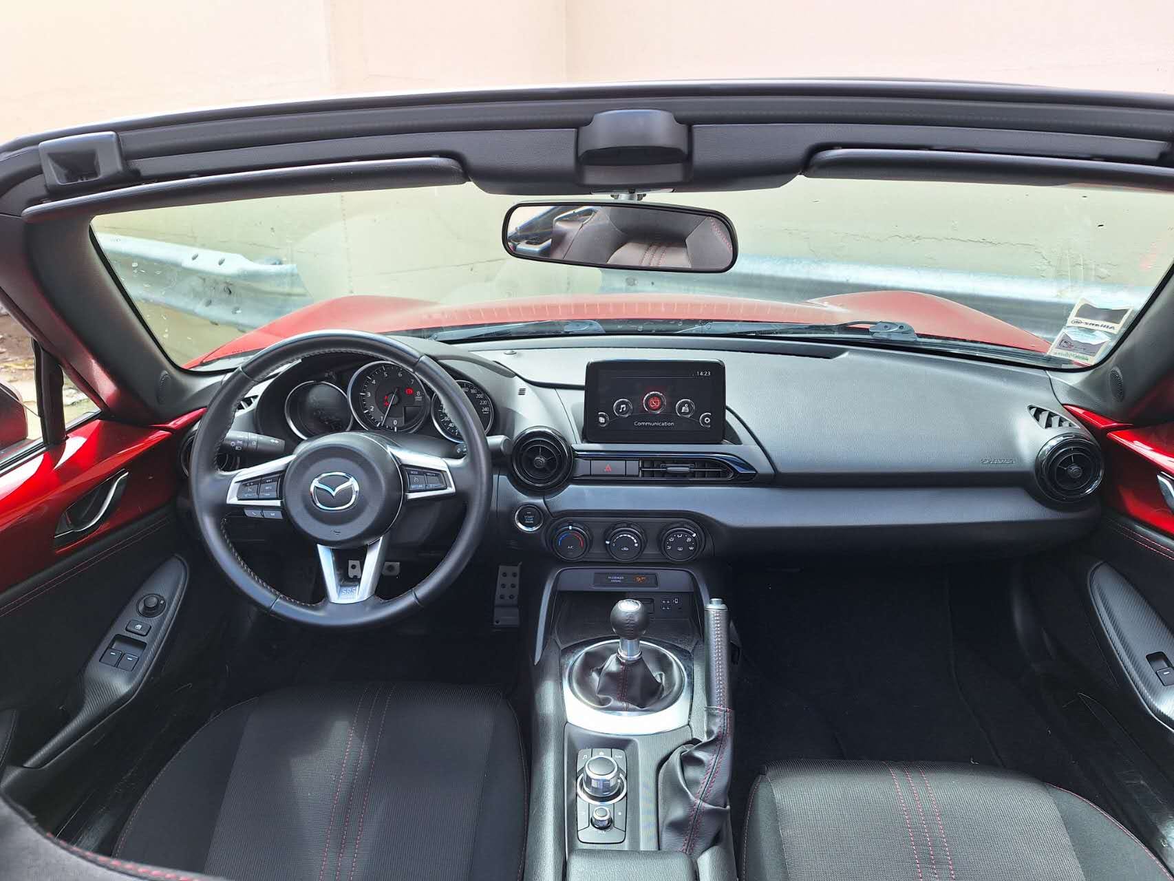 Mazda MX-5 Roadster 131ch avec Entrée audio / iPod