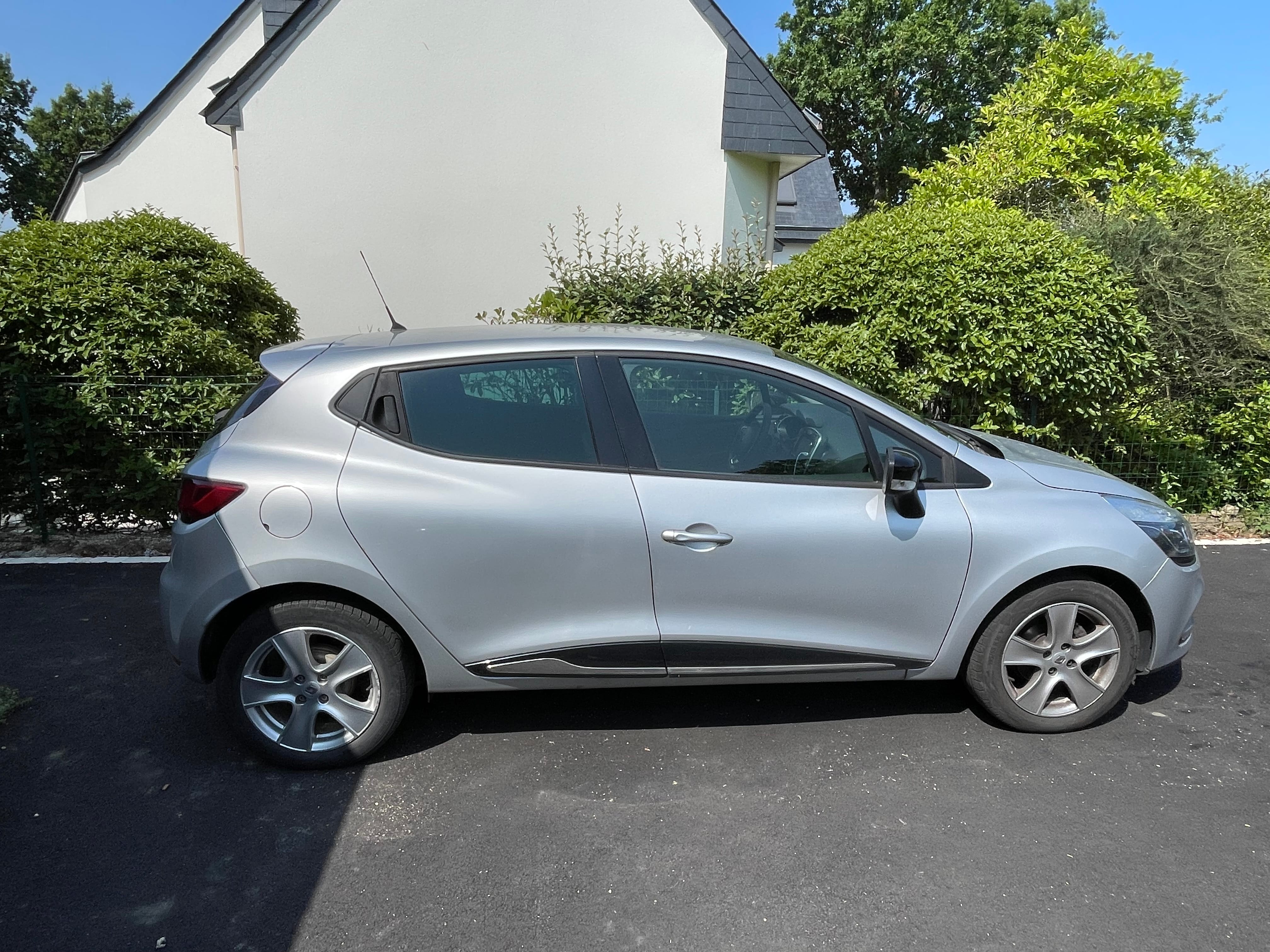 Renault Clio avec Climatisation