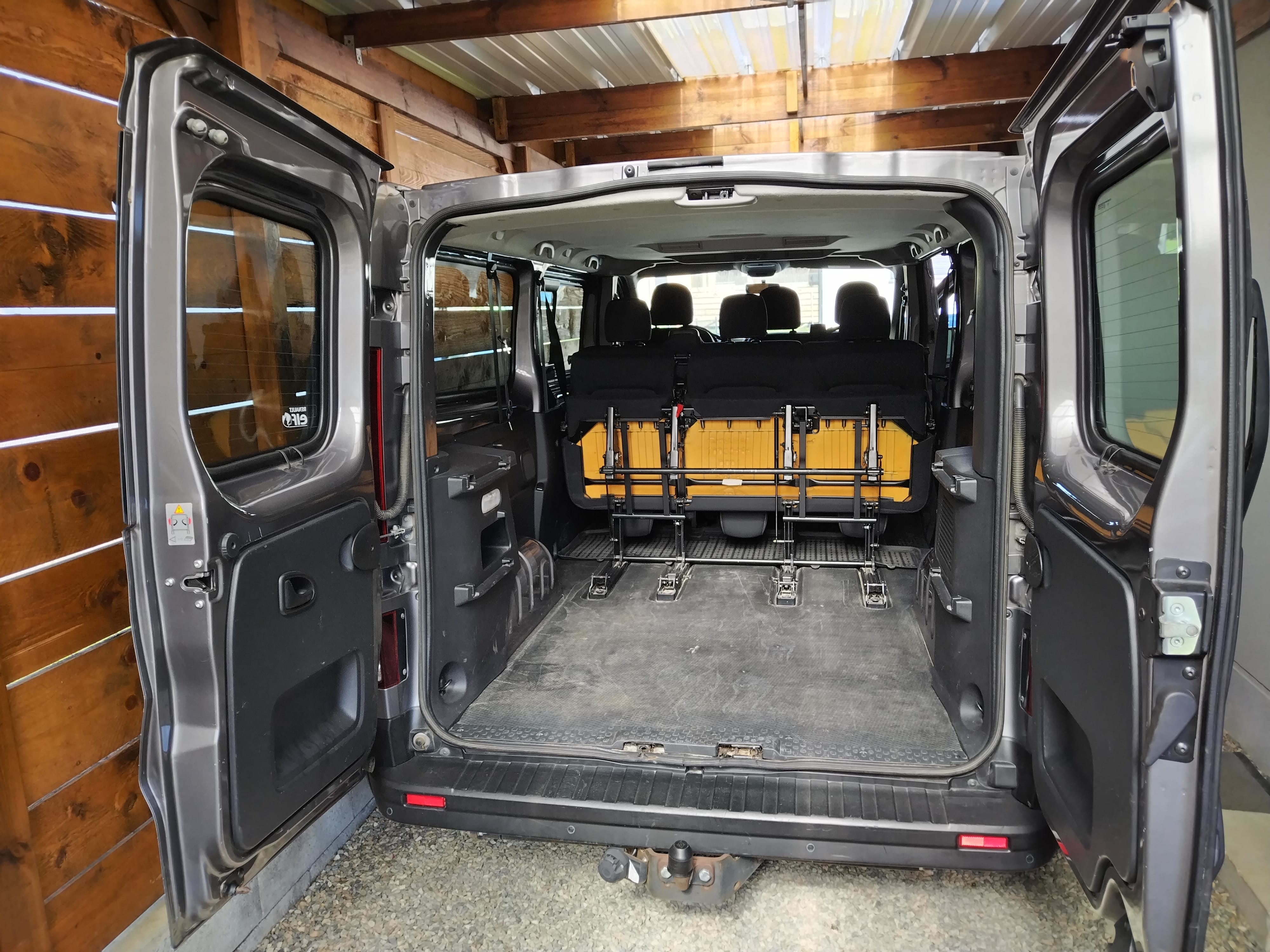 Renault Trafic Passenger avec Port USB