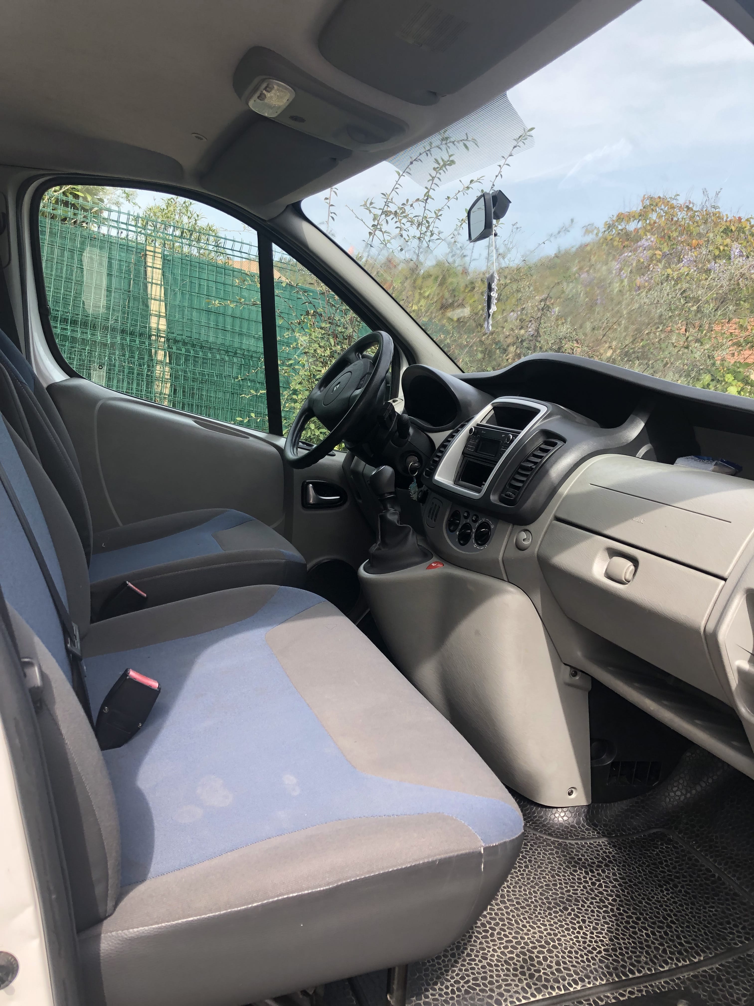 Renault Trafic avec Attelage