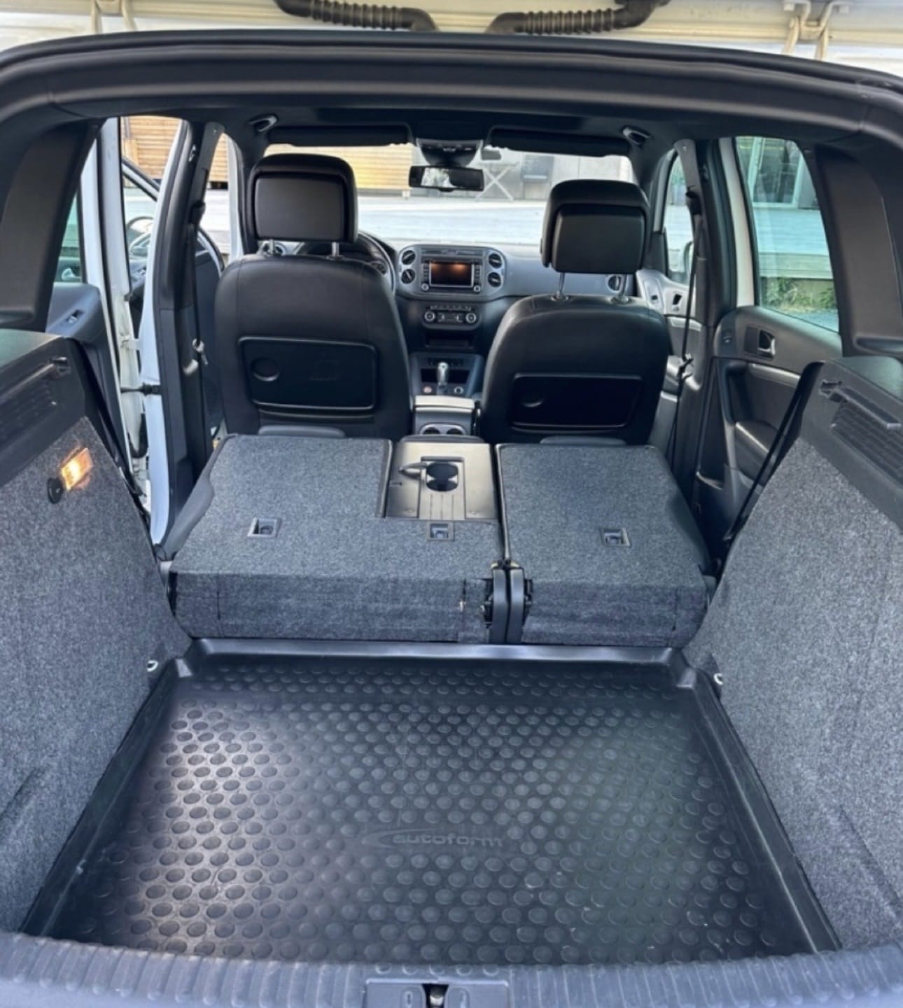 Volkswagen Tiguan SE R-Line Black 4MOTION met Vierwielaandrijving