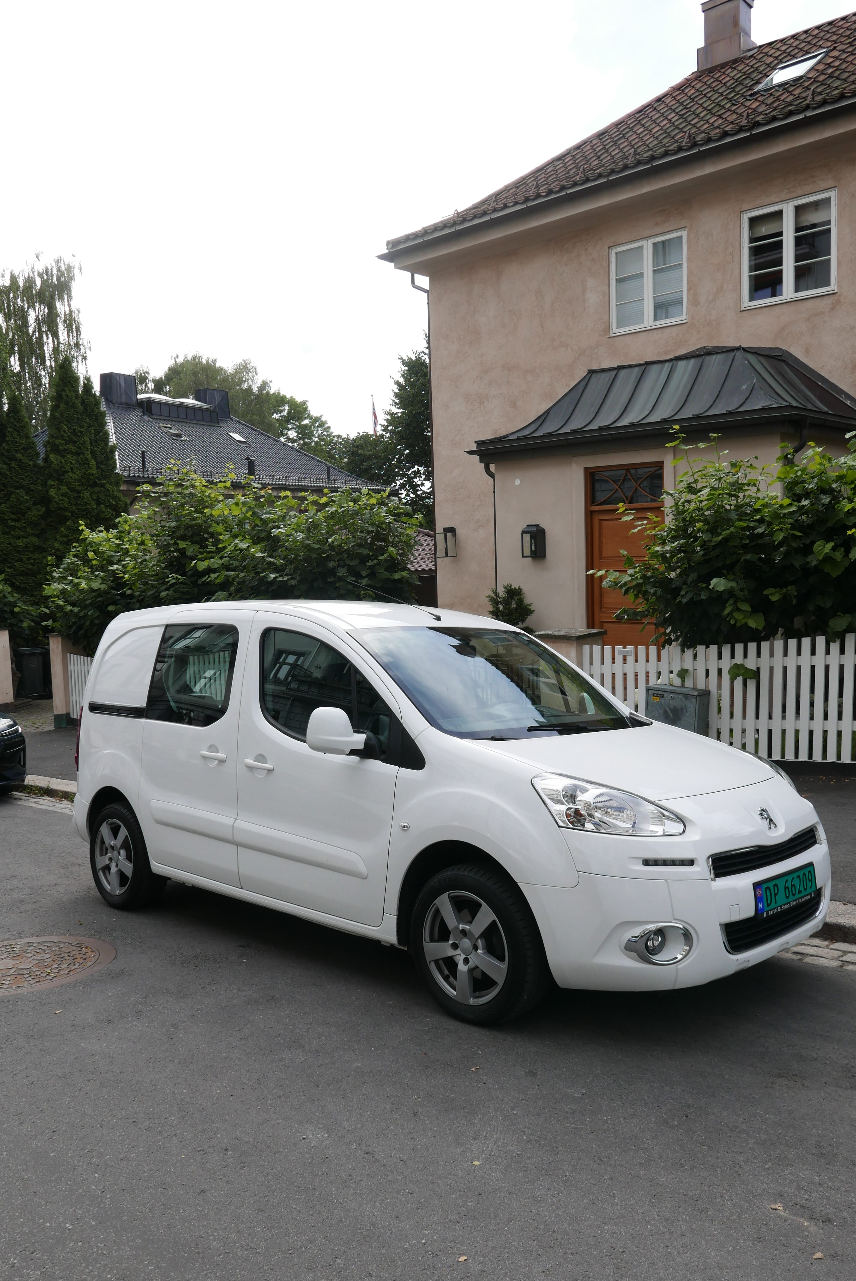Peugeot Partner, 2015, Diesel, automatisk