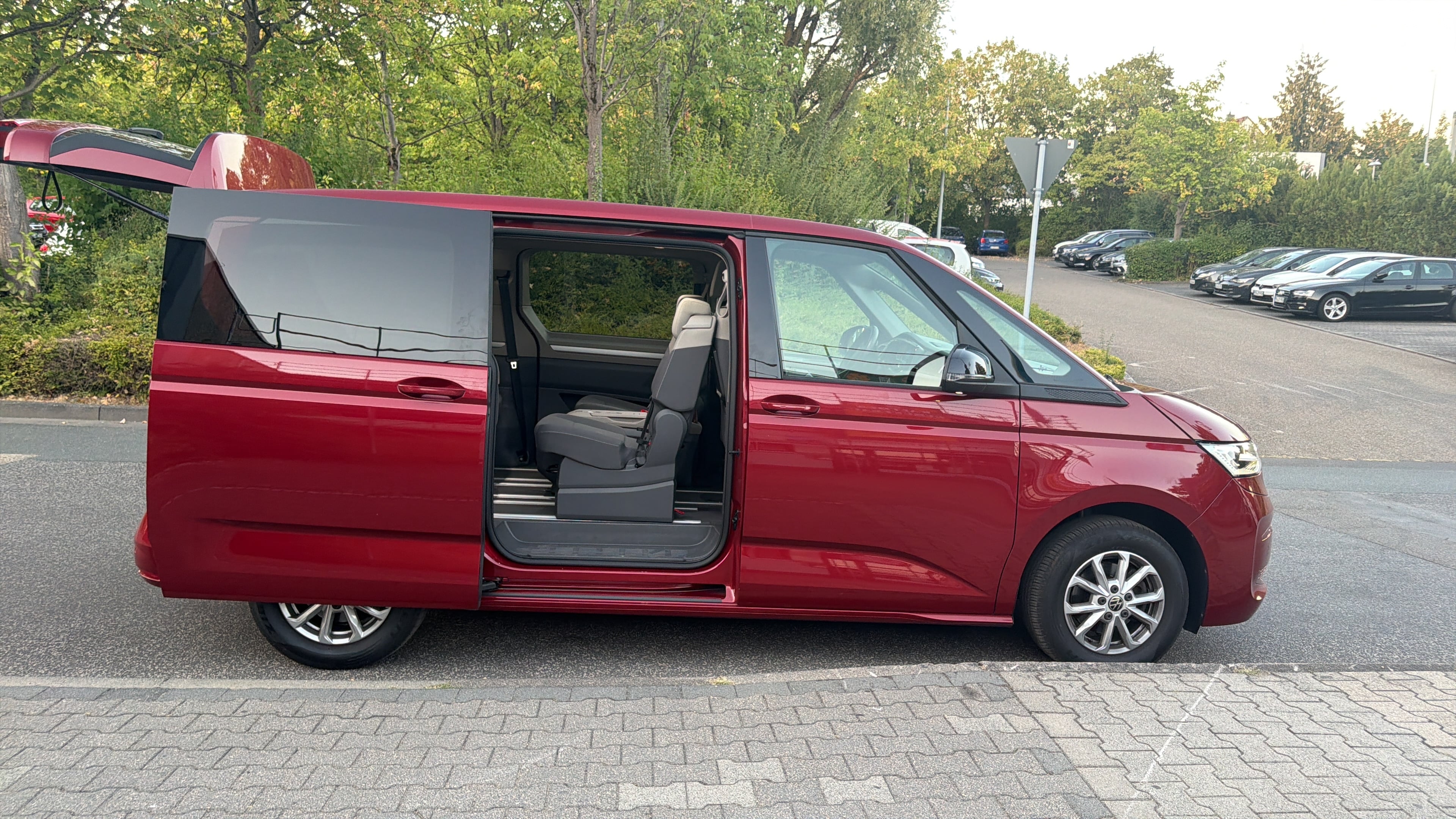 Volkswagen Multivan mit Klimaanlage