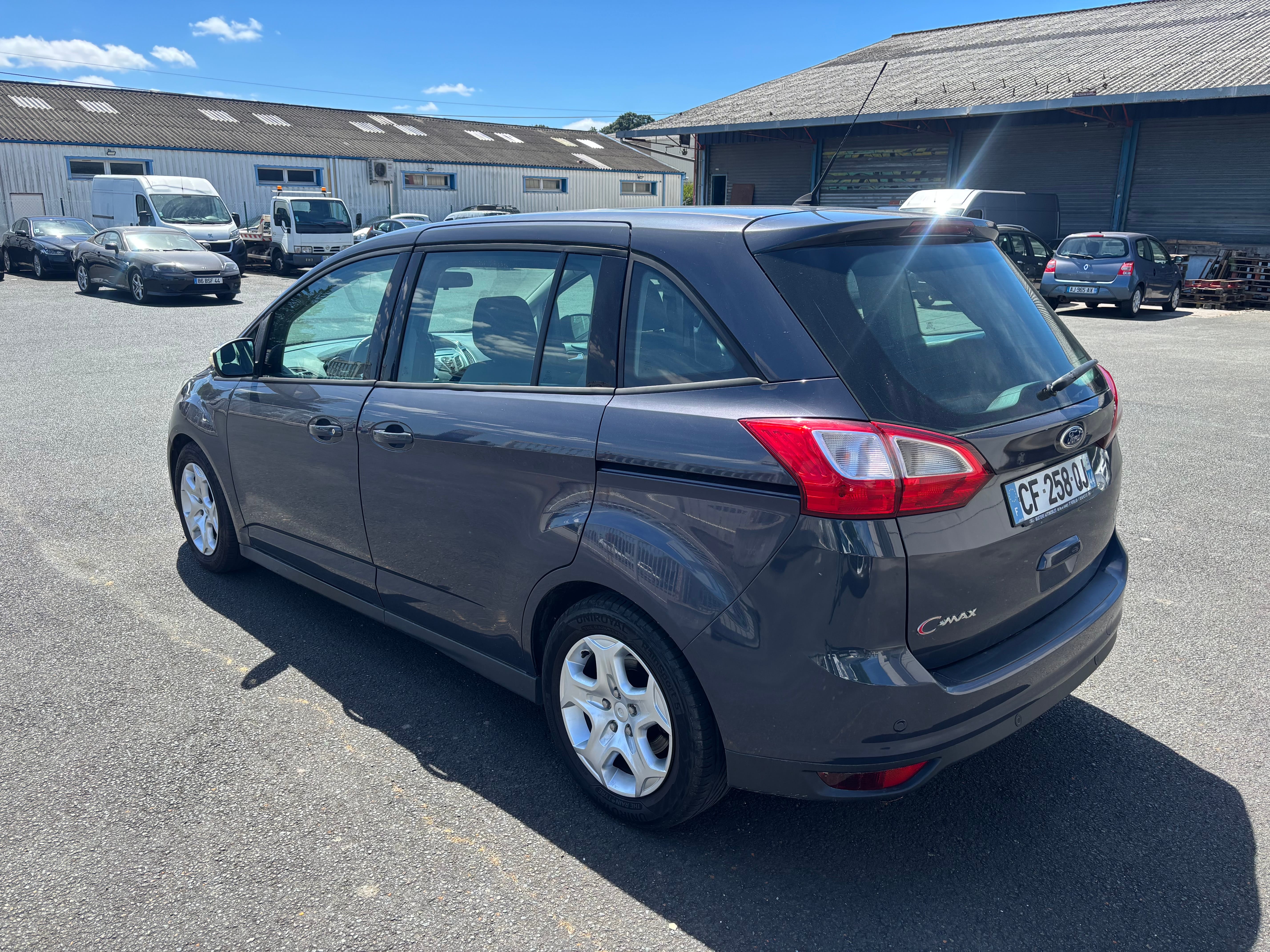 Ford Grand C-Max avec Régulateur de vitesse
