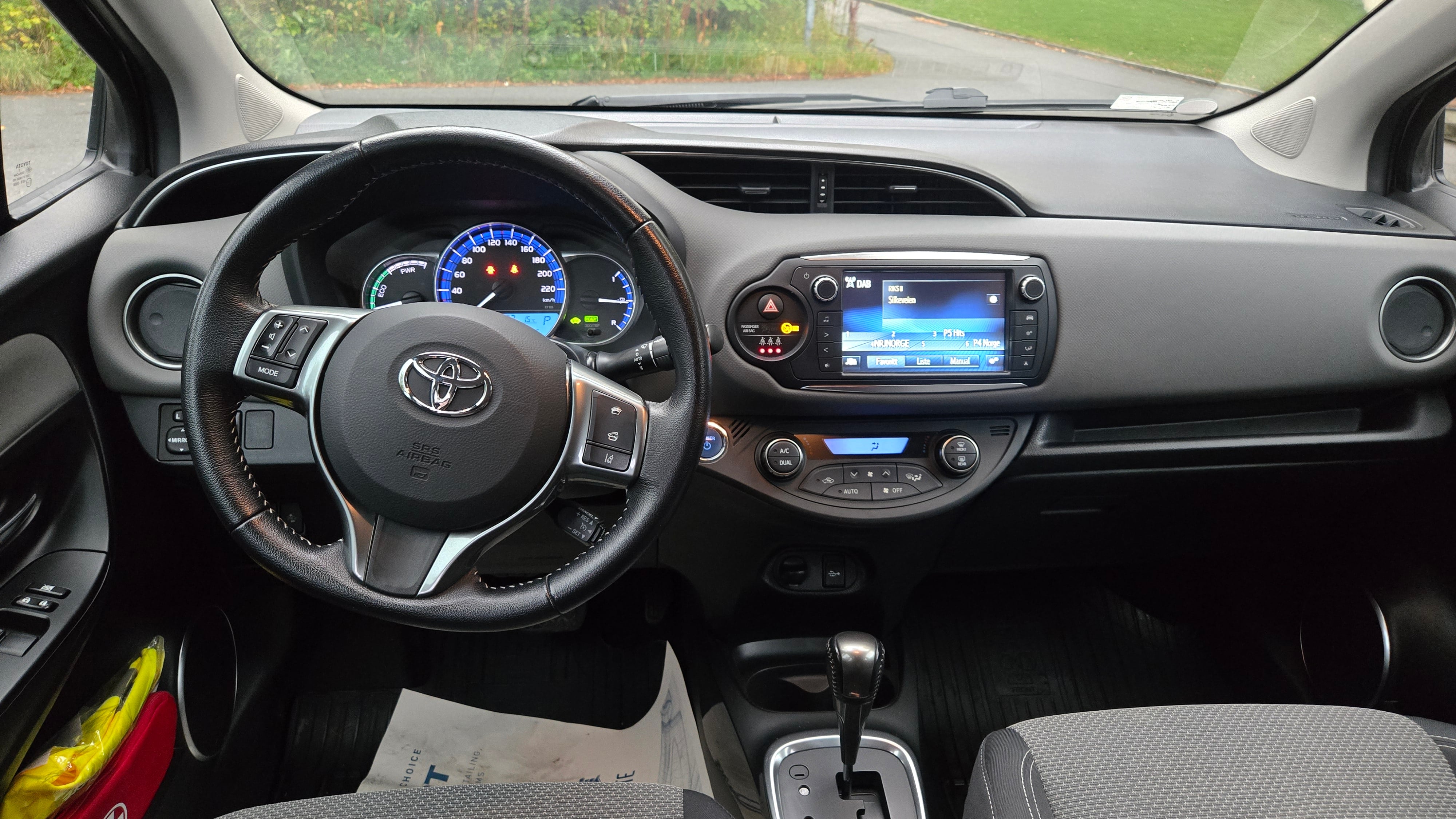 Toyota Yaris Hybrid med GPS