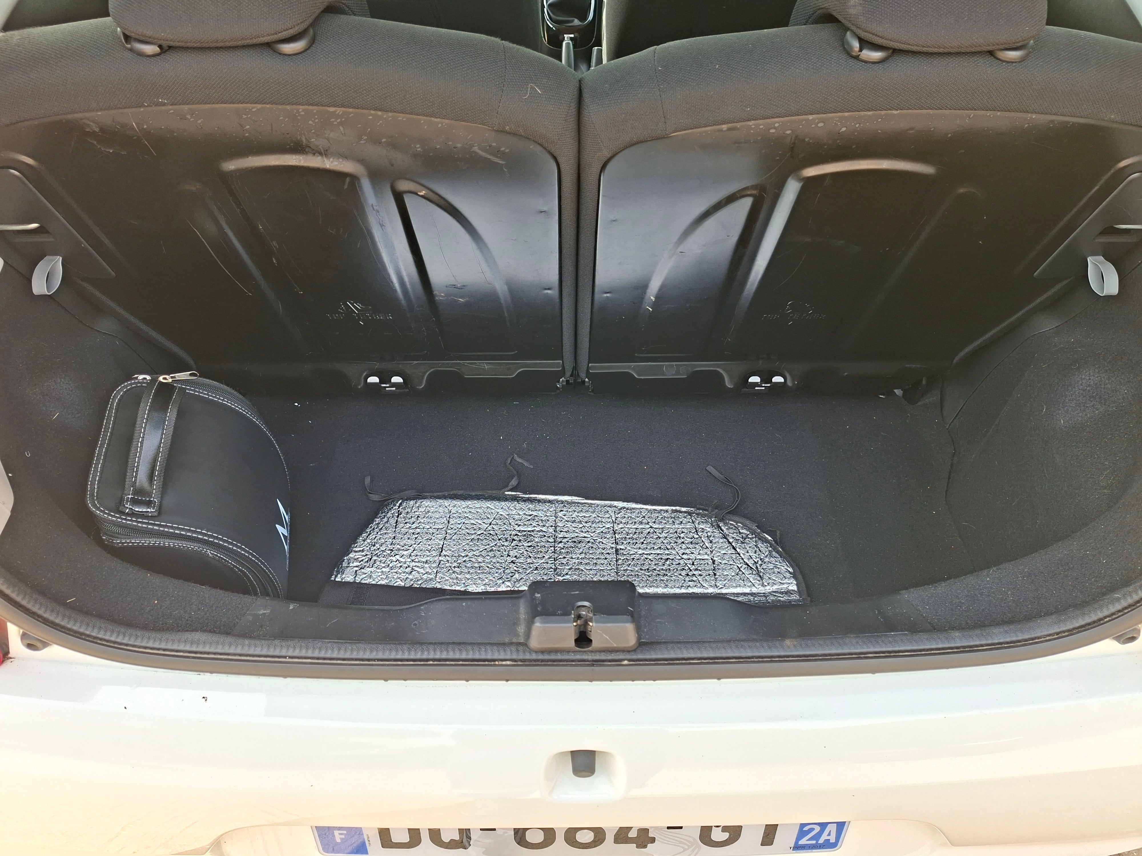 Peugeot 108 Essence avec Autoradio