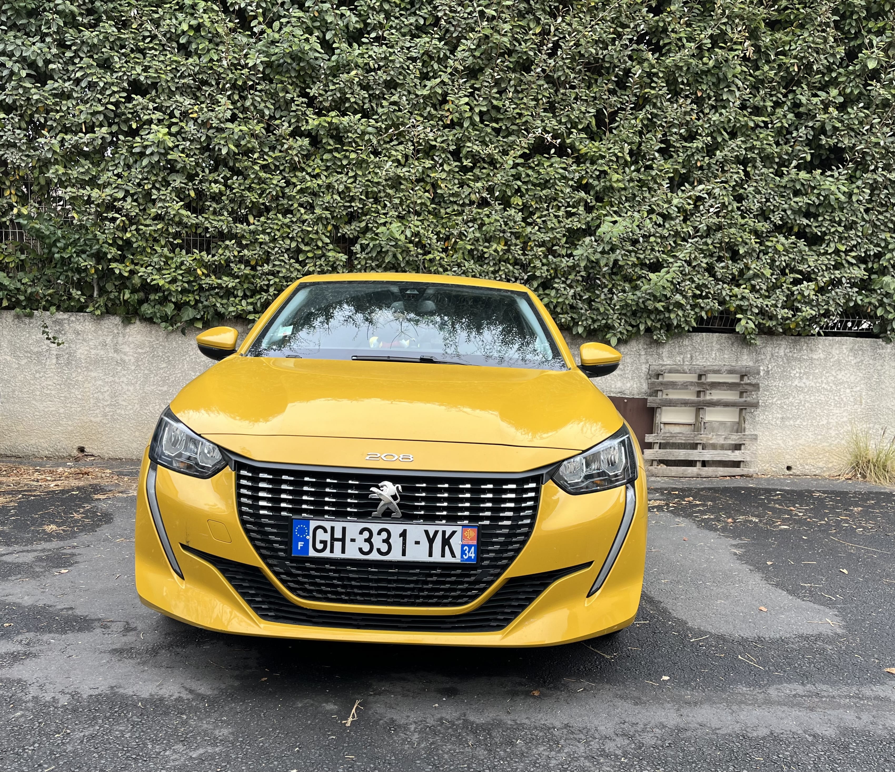 Peugeot 208 avec GPS