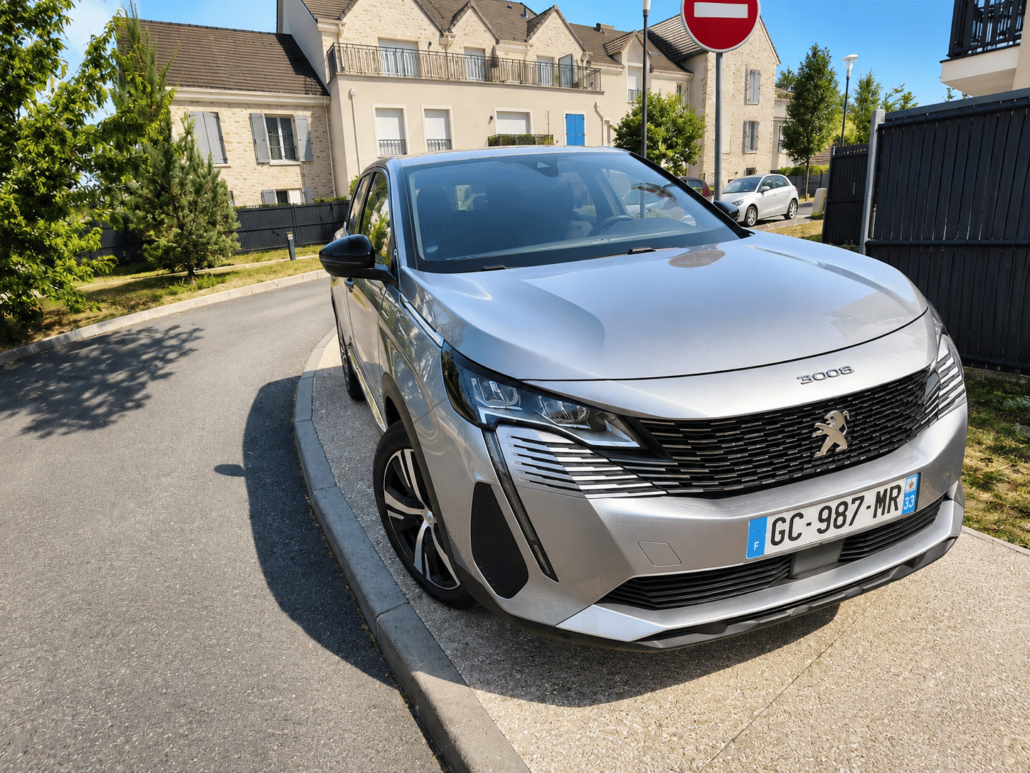 Peugeot 3008, 2021, Essence 95 / Électrique (hybride), automatique