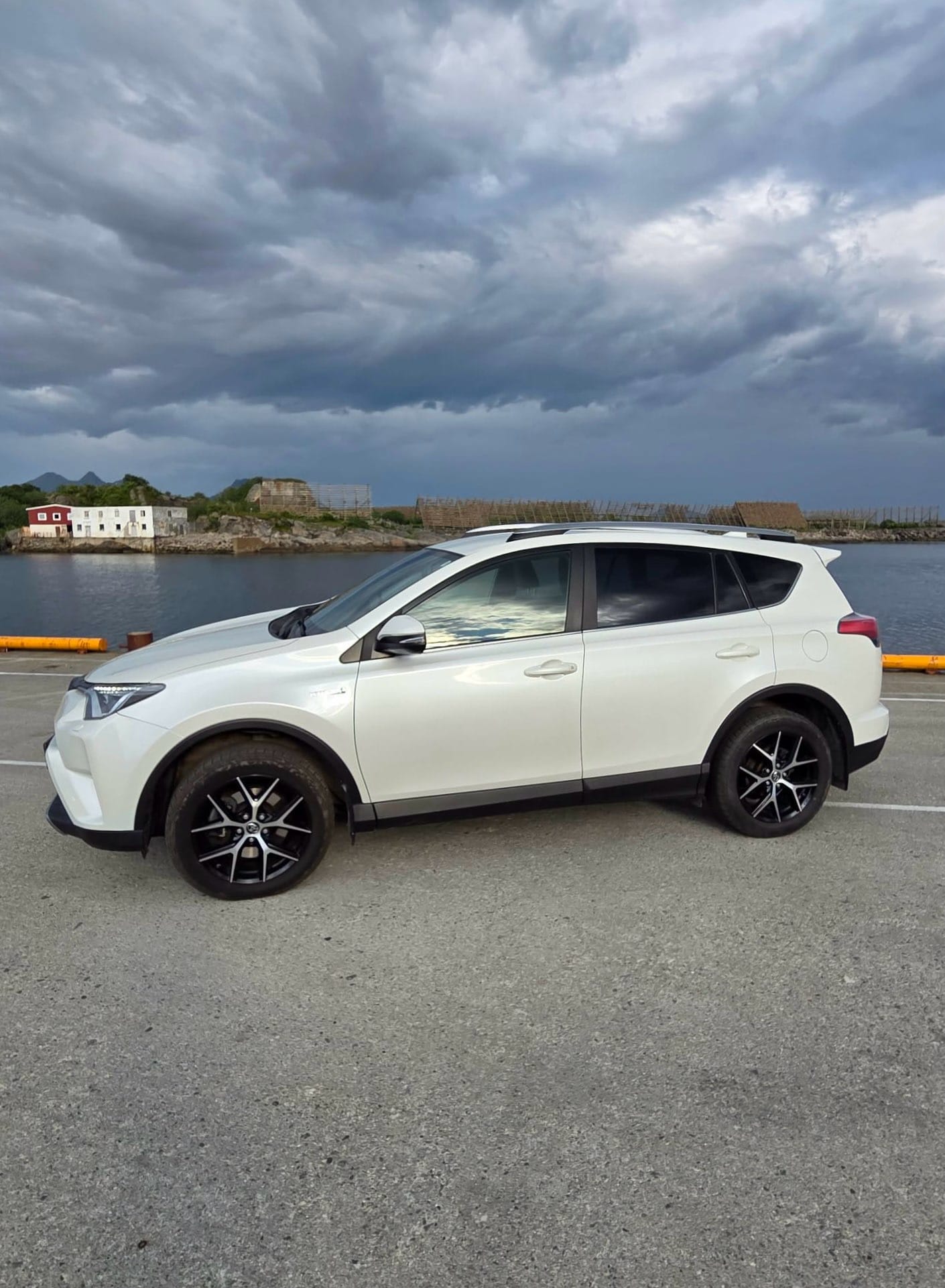 Toyota RAV 4 Hybrid, 2017, Blyfri 95, automatic