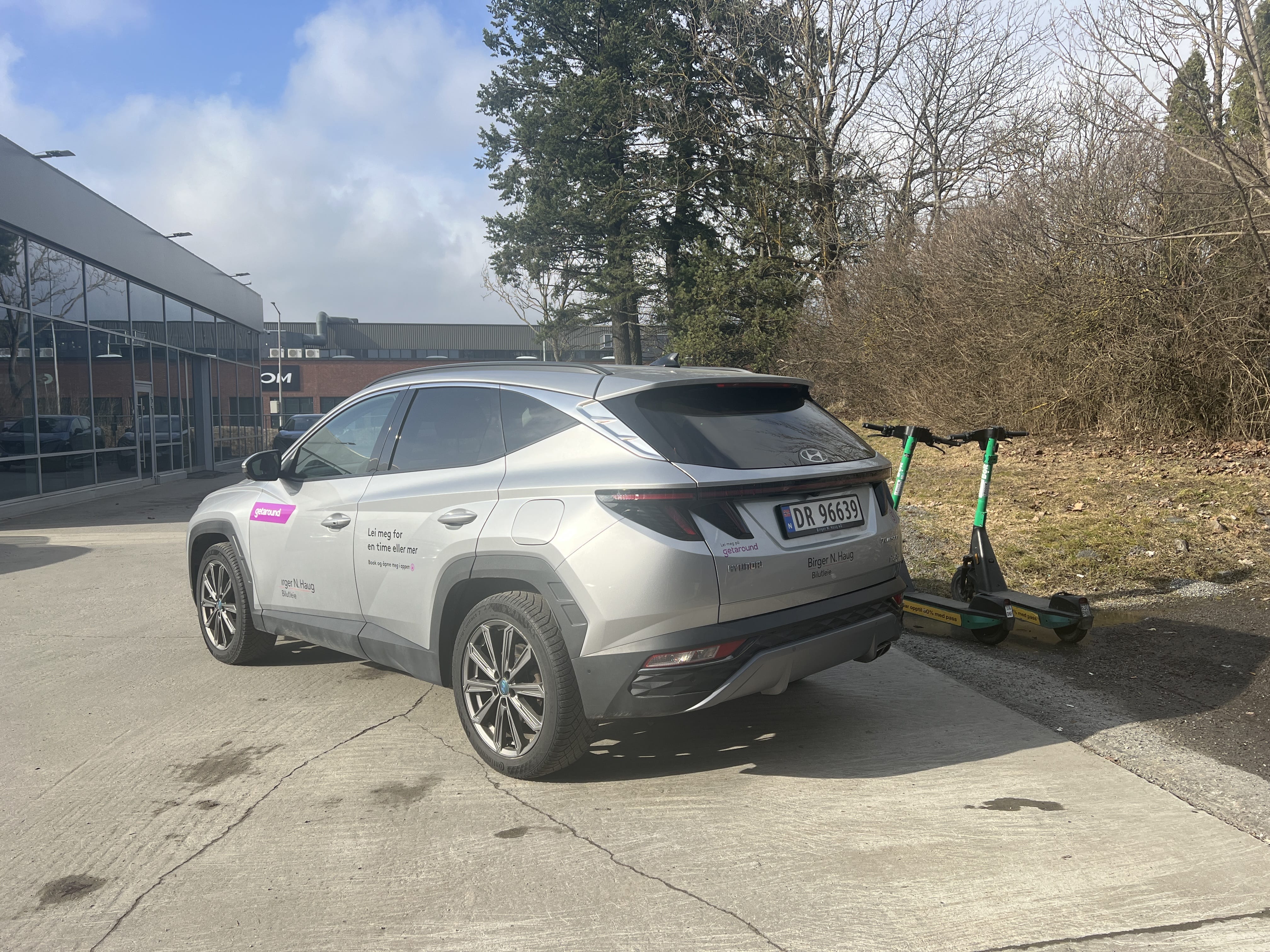 Hyundai Tucson Hybrid Limited with Backup camera