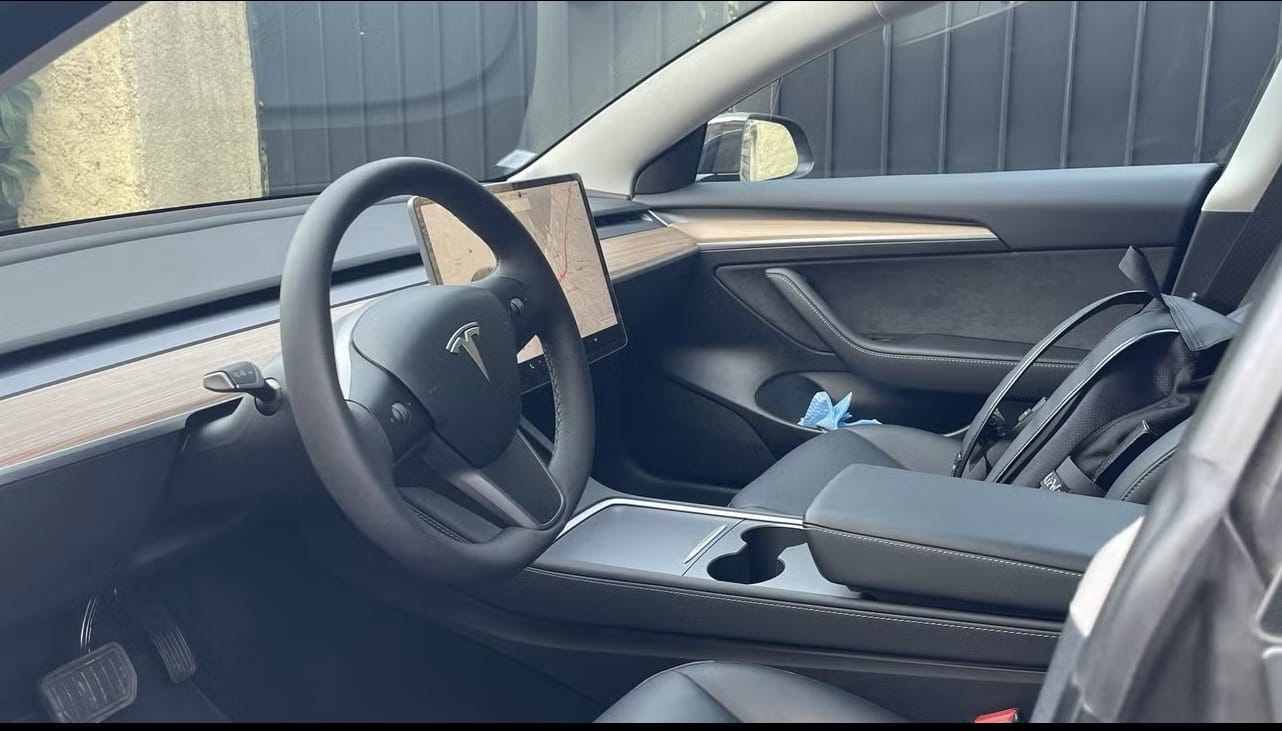 Tesla Model 3 avec Caméra de recul