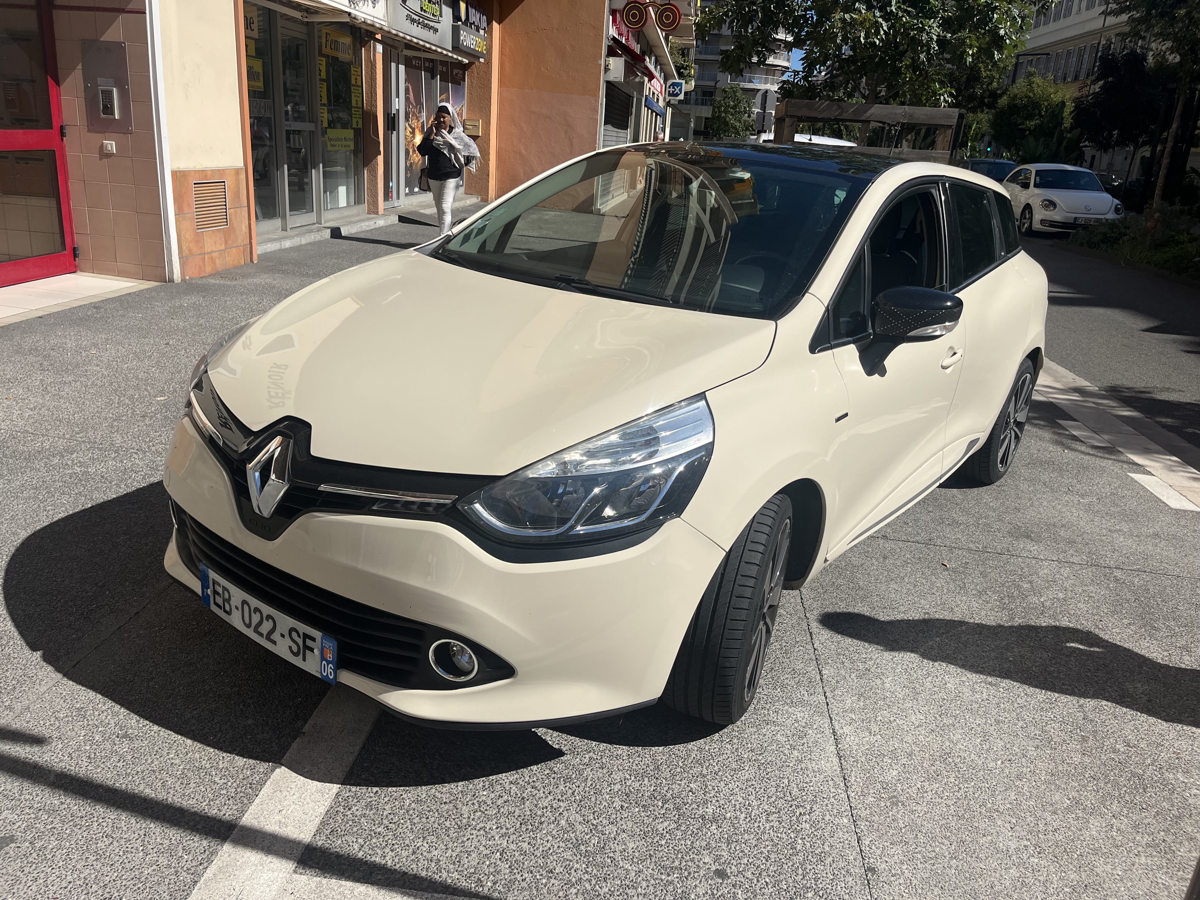 Renault Clio Estate, 2016, Essence 98, Automático