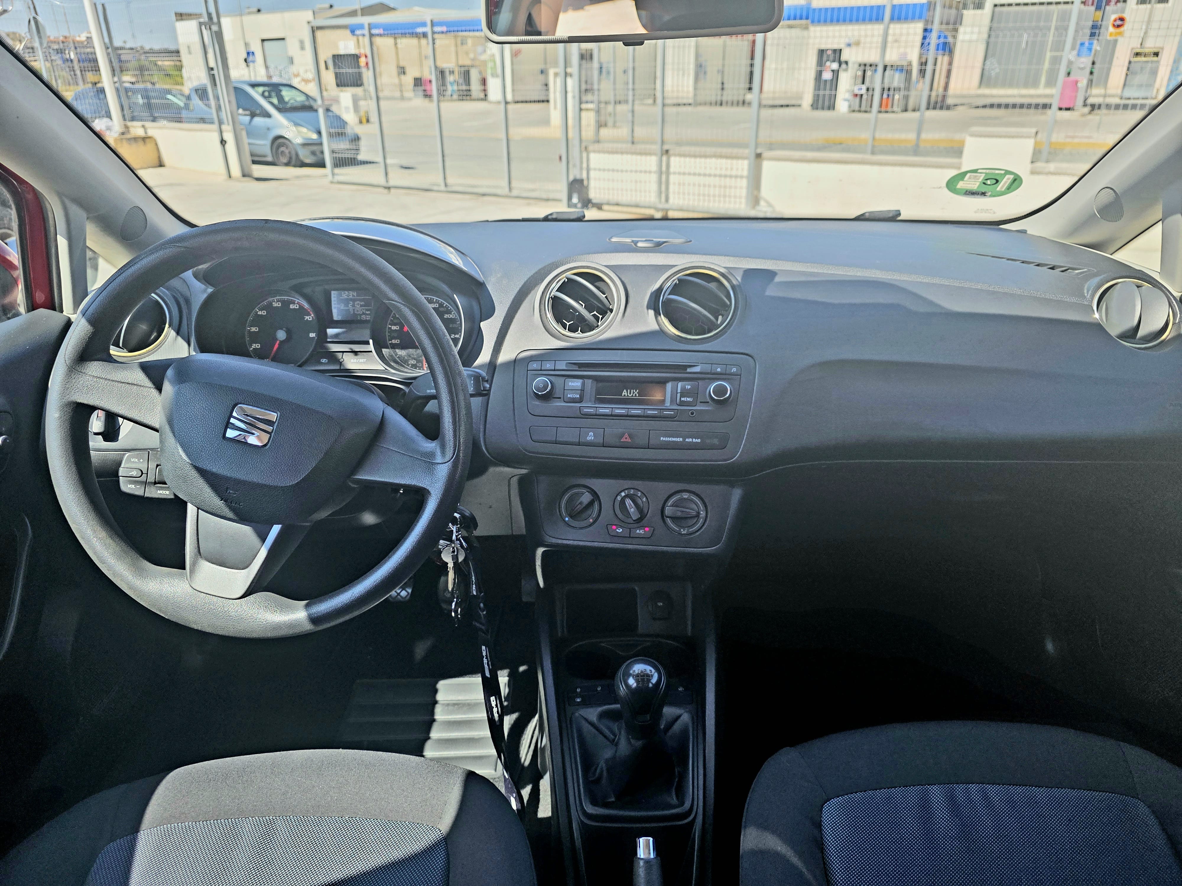 Seat Ibiza con Radio 