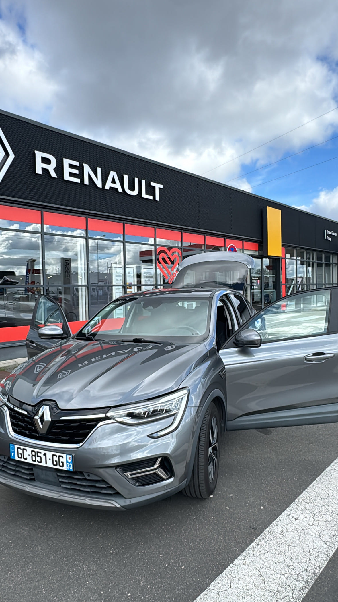 Renault Arkana E-Tech, 2021, Essence 95 / Électrique (hybride), automatique