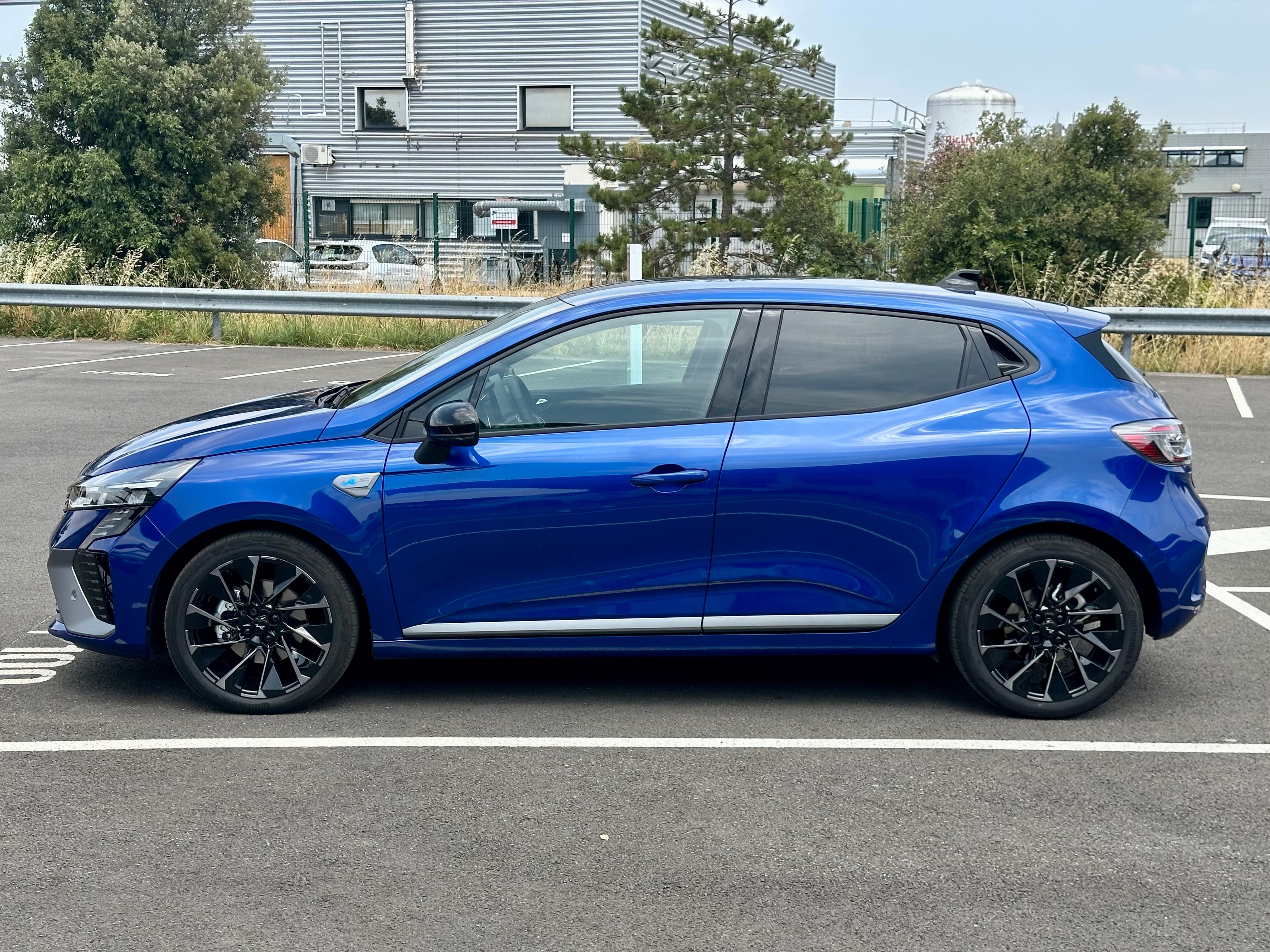 Renault Clio E-tech 145ch Esprit Alpine avec Climatisation