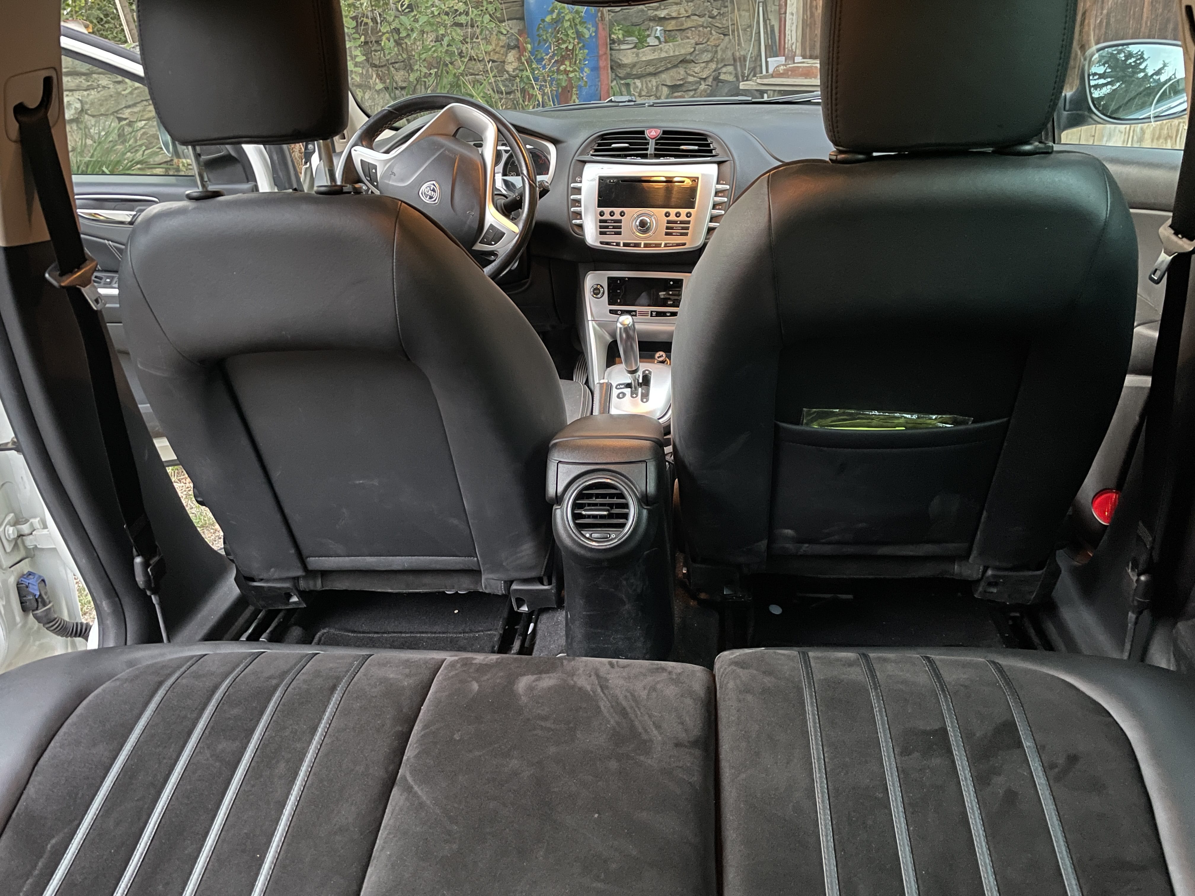 Lancia Delta 1,6 Multijet avec Siège bébé