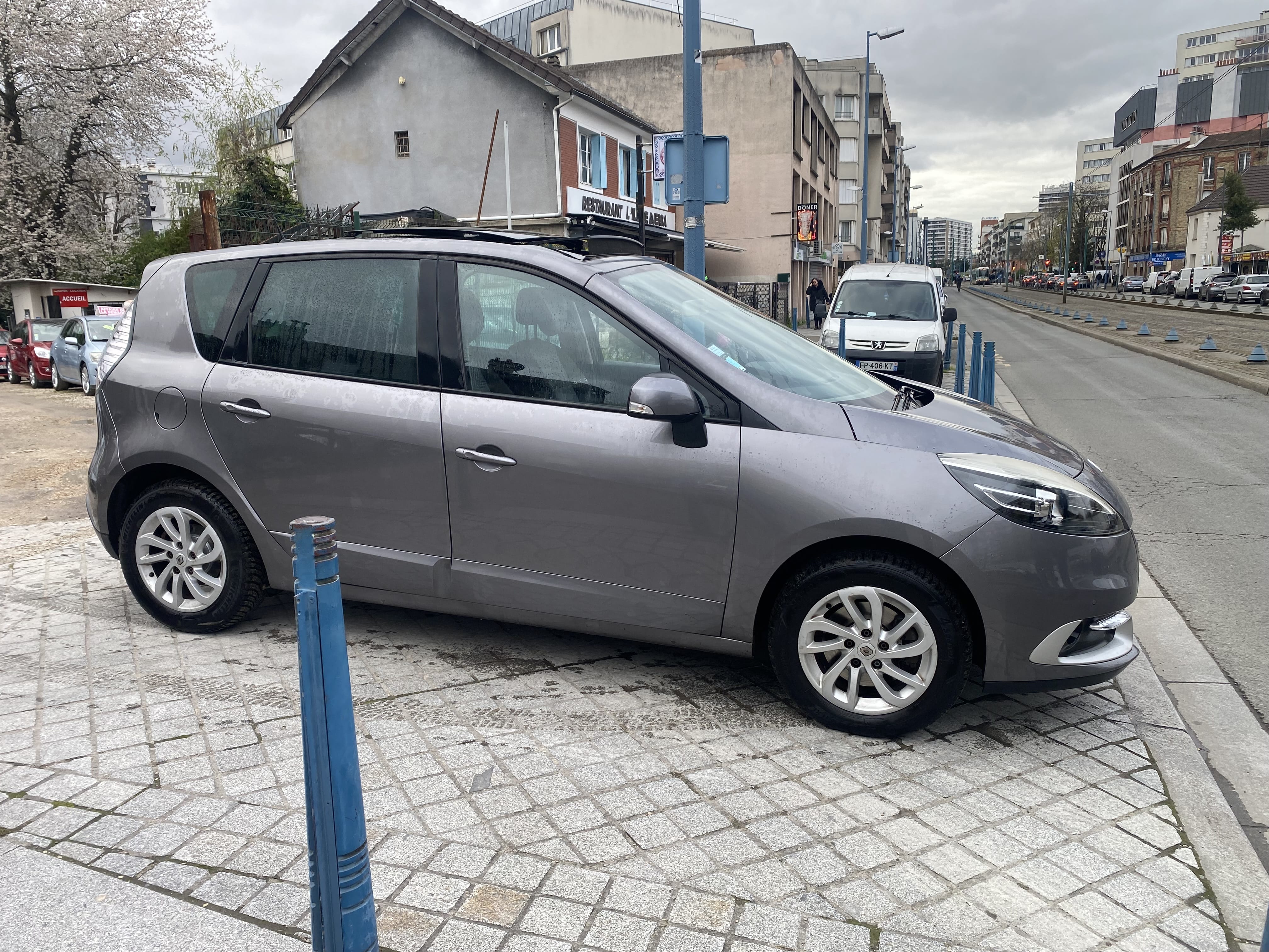 Renault Mégane Scenic mit Klimaanlage