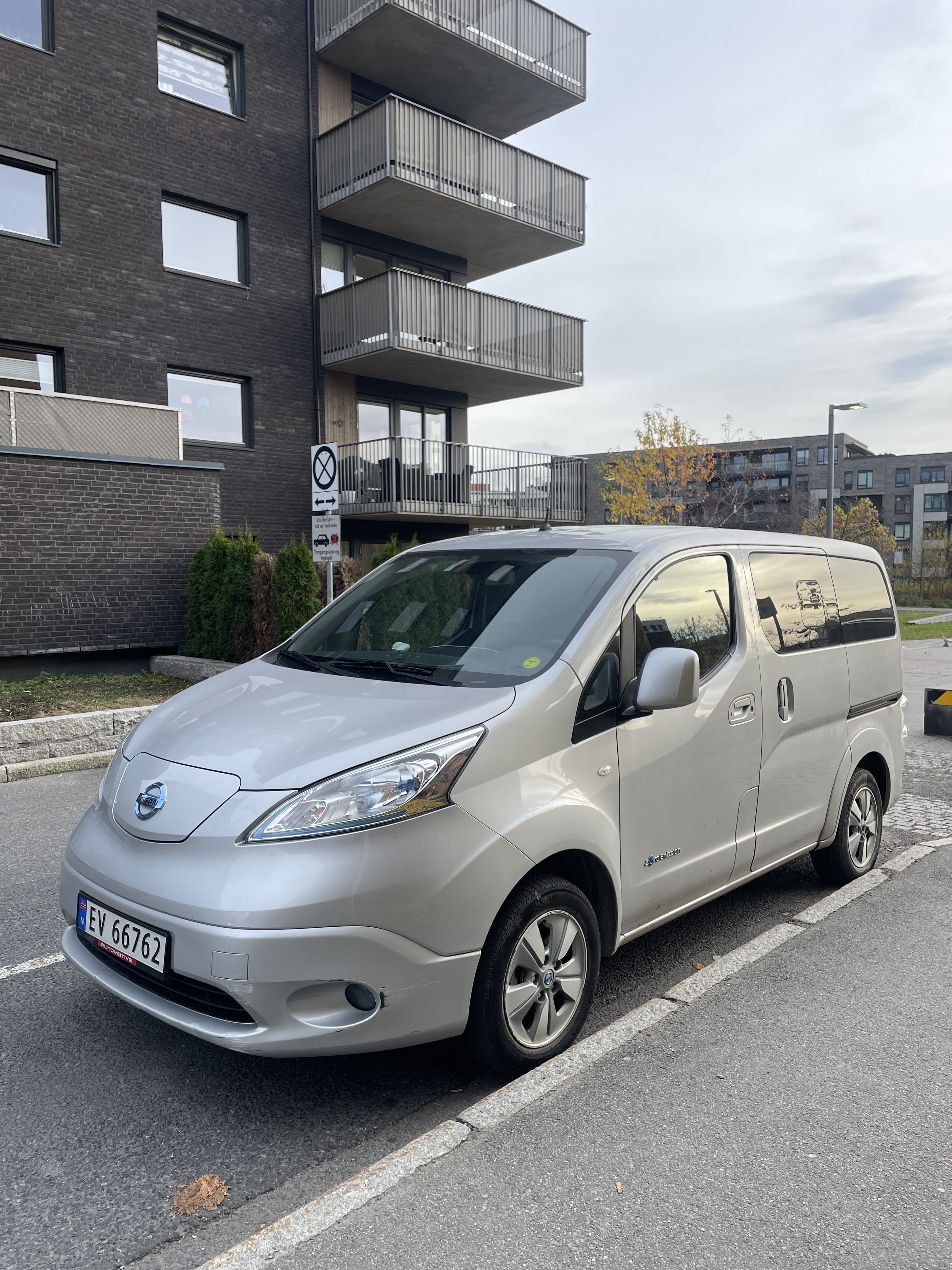 Nissan e-NV200 Evalia 200-300kvm rekkevidde med Aircondition