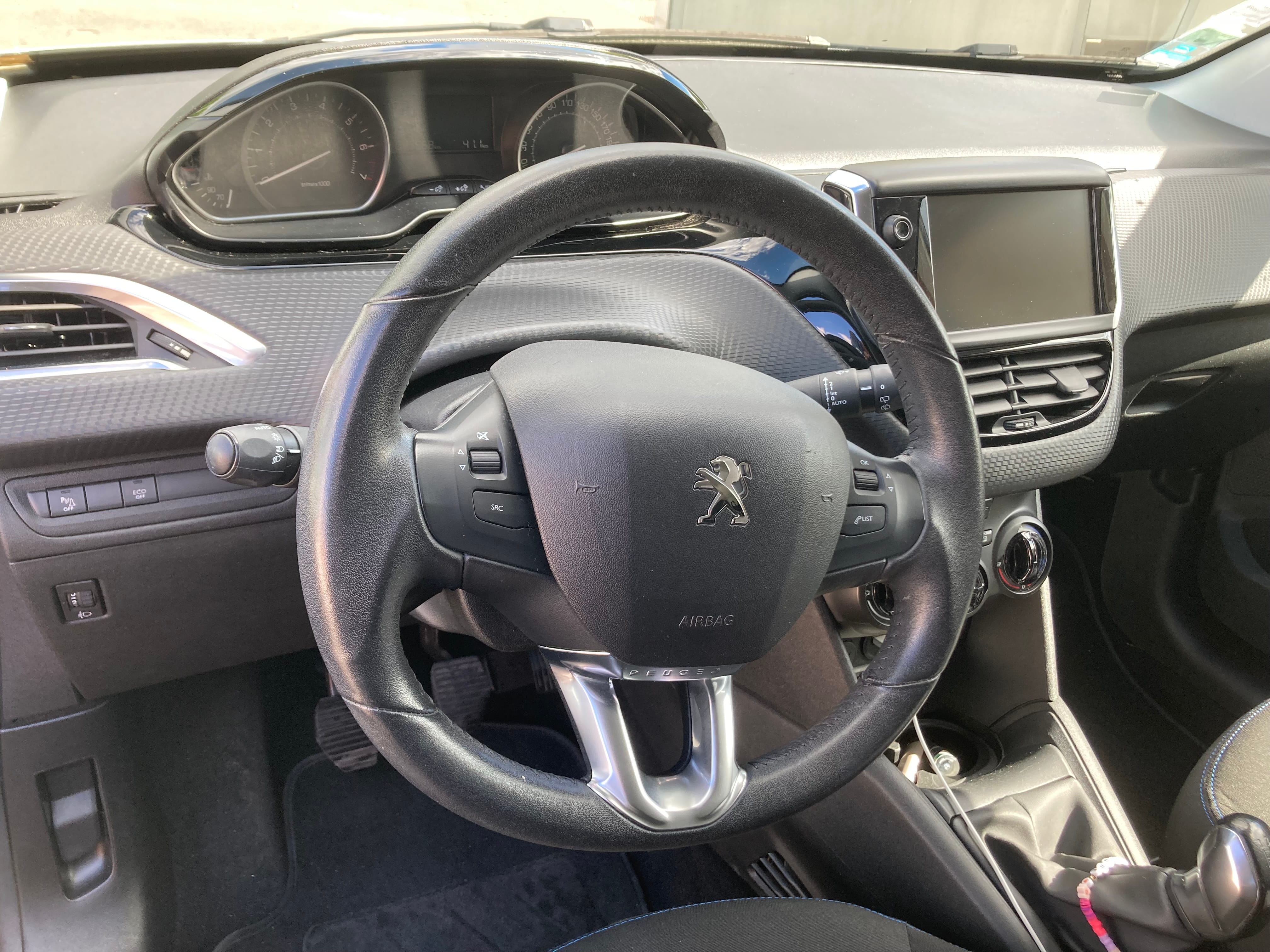 Peugeot 208 avec Climatisation