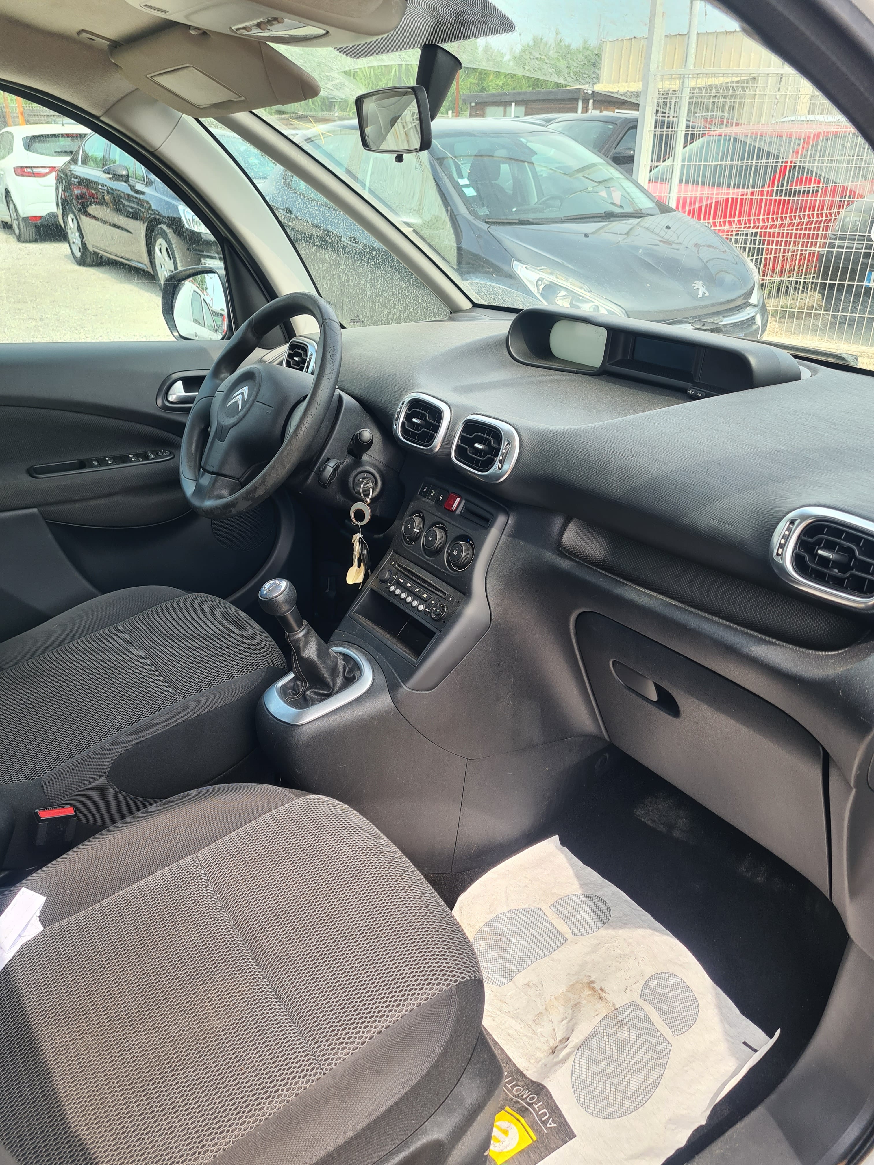 Citroen C3 Picasso 1.6 hdi confort climatisation, avec Régulateur de vitesse