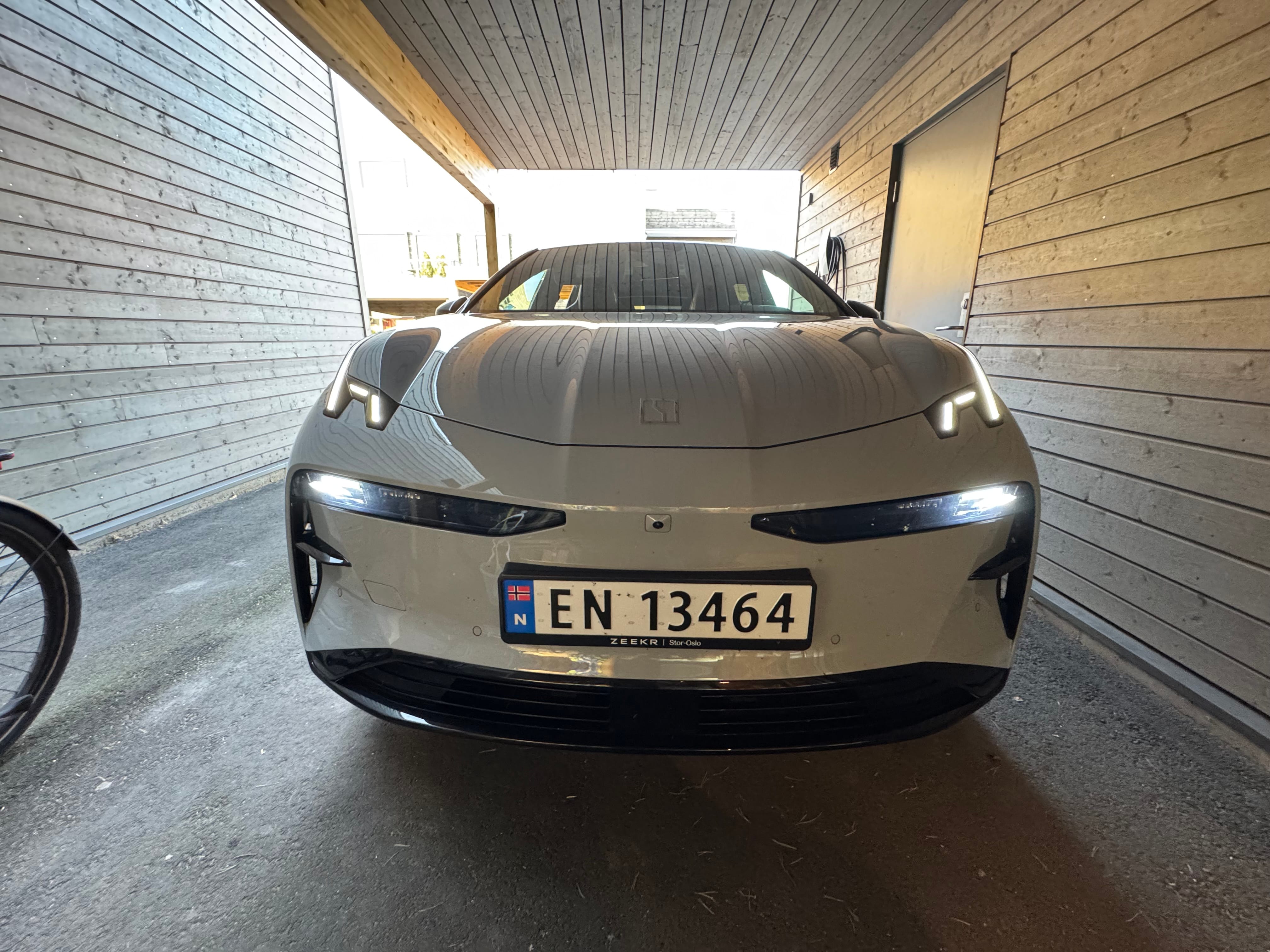 Zeekr X Privilege AWD med Firehjulstrekk