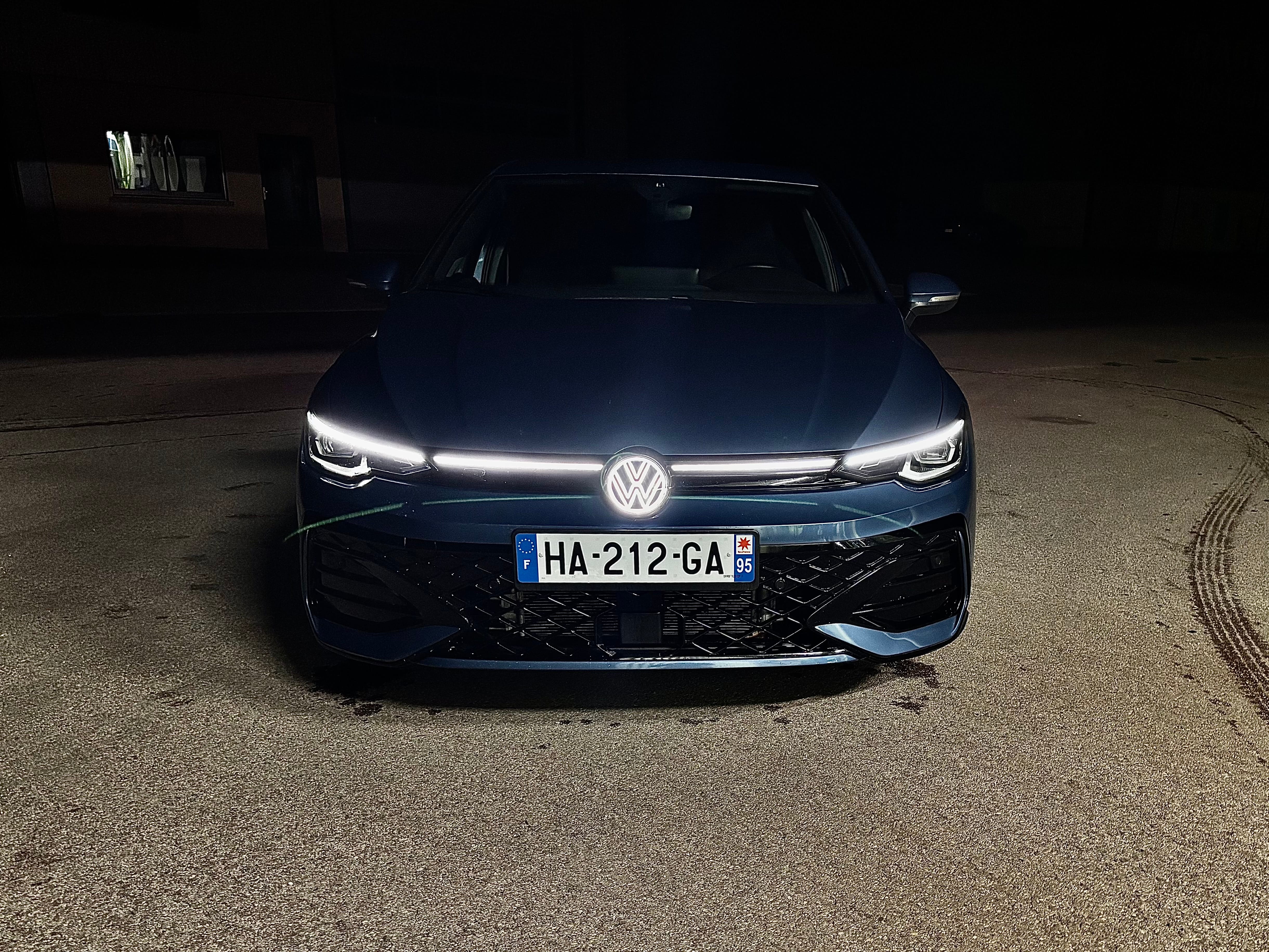 Volkswagen Golf avec GPS