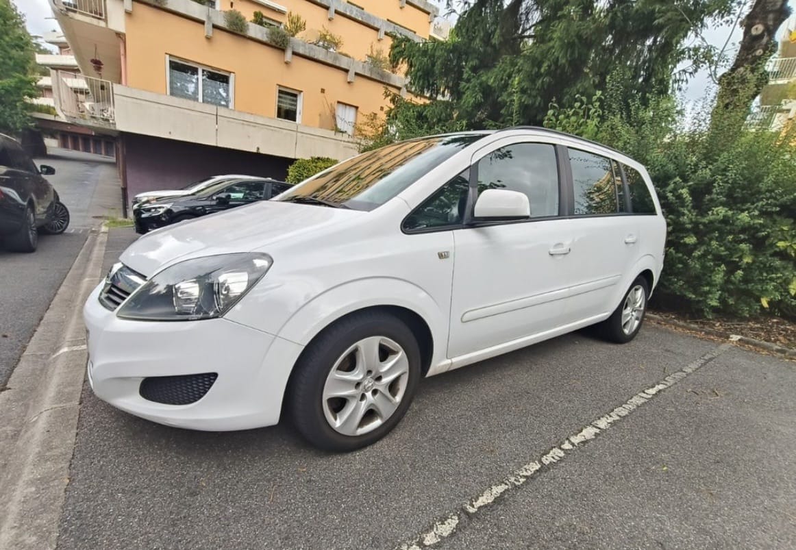 Opel Zafira avec Climatisation