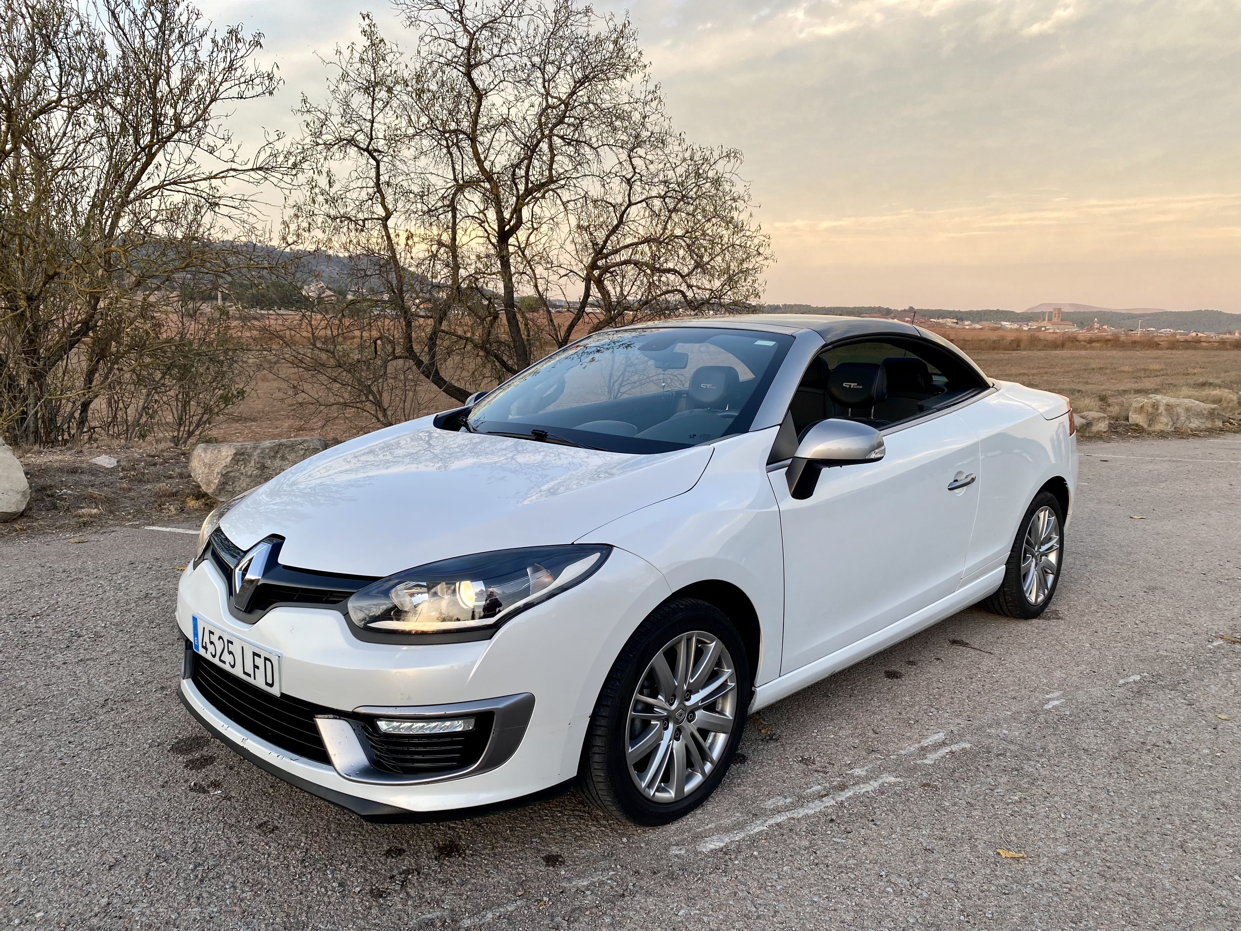 Renault Mégane CC med Lydinngang