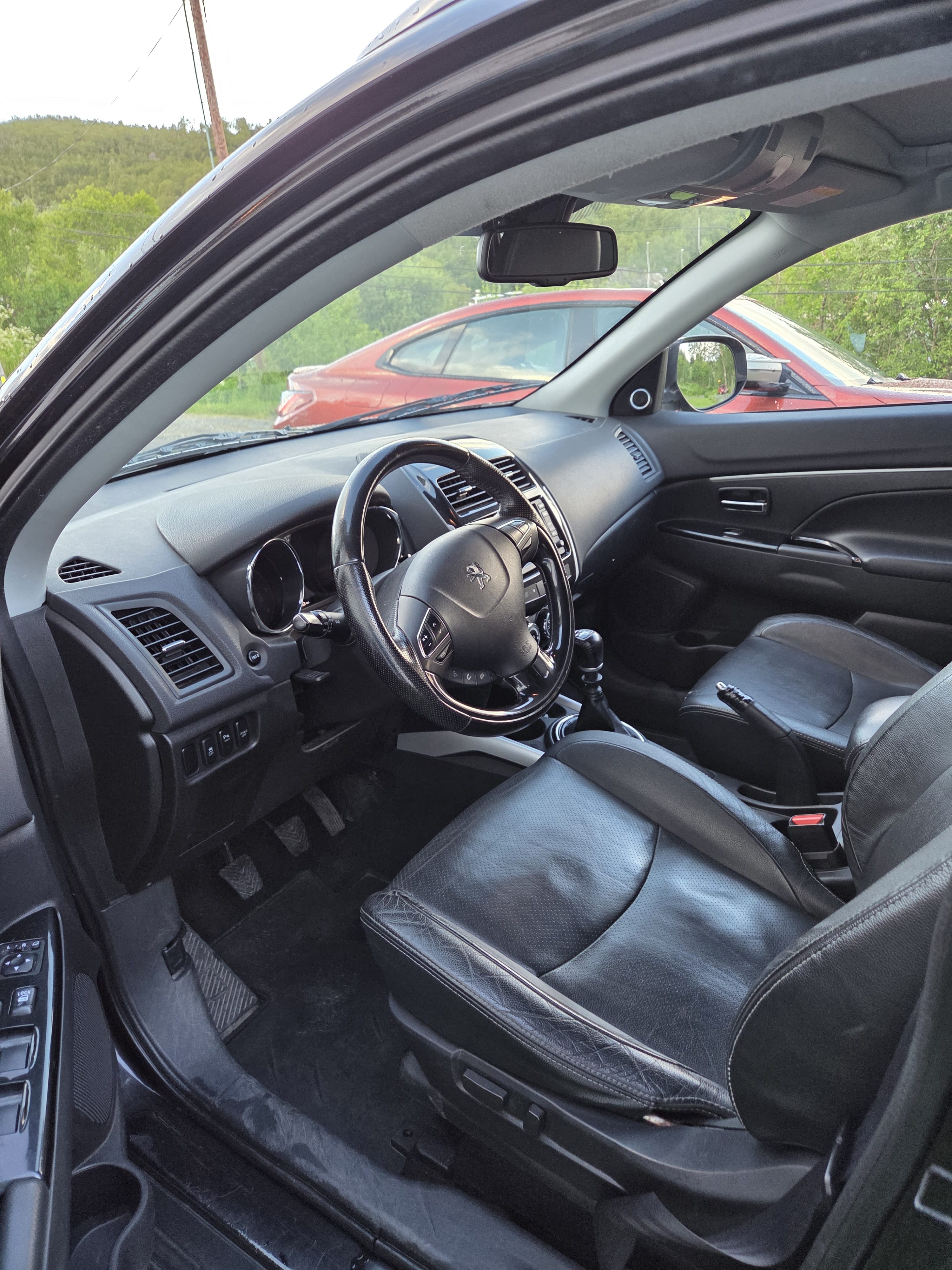 Peugeot 4008 1.8 AWD SUV med Firehjulstrekk
